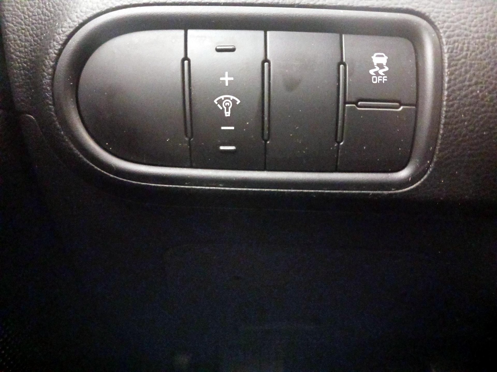 2018 Kia FORTE LX - Photo 14