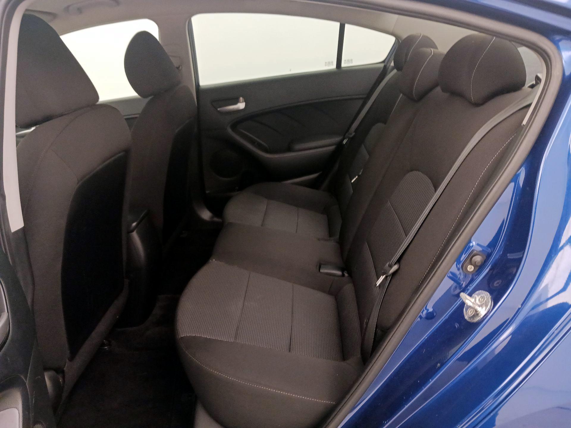 Thumbnail: 2018 Kia Forte - 18