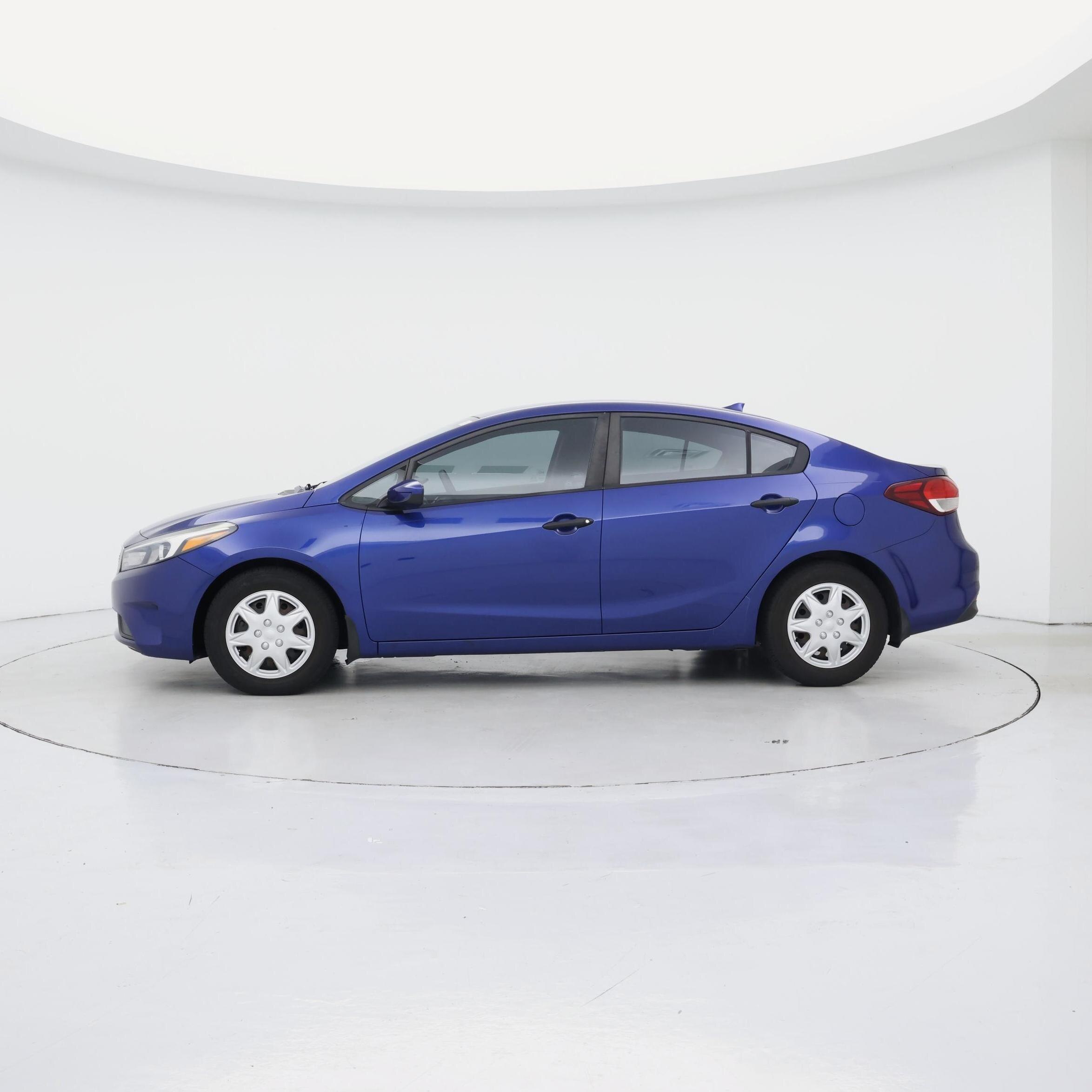 Thumbnail: 2018 Kia Forte - 3