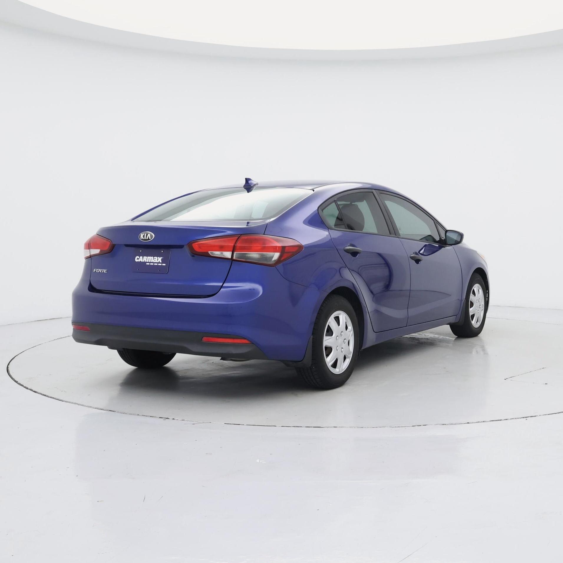 Thumbnail: 2018 Kia Forte - 8