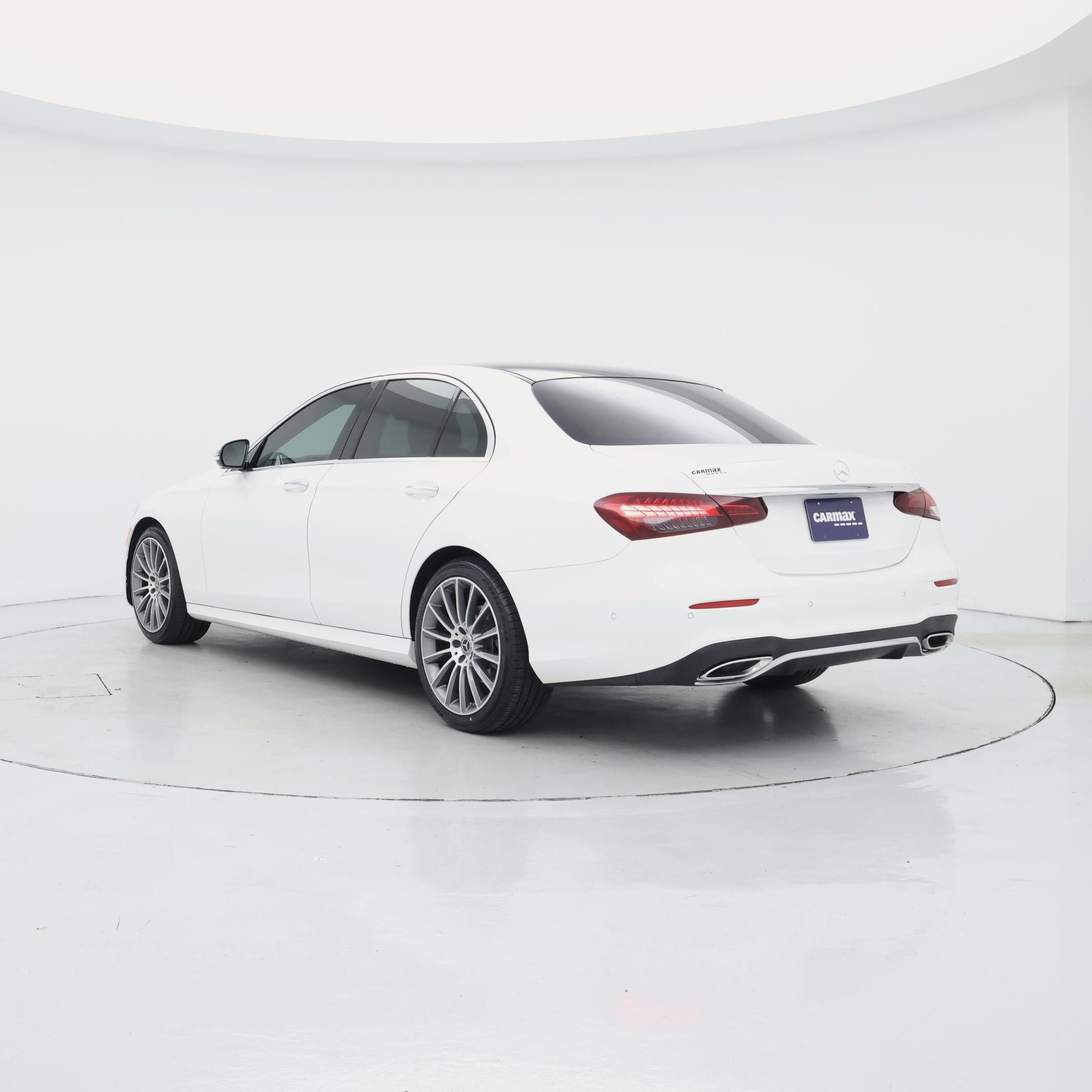 Thumbnail: 2022 Mercedes-Benz E-Class - 2