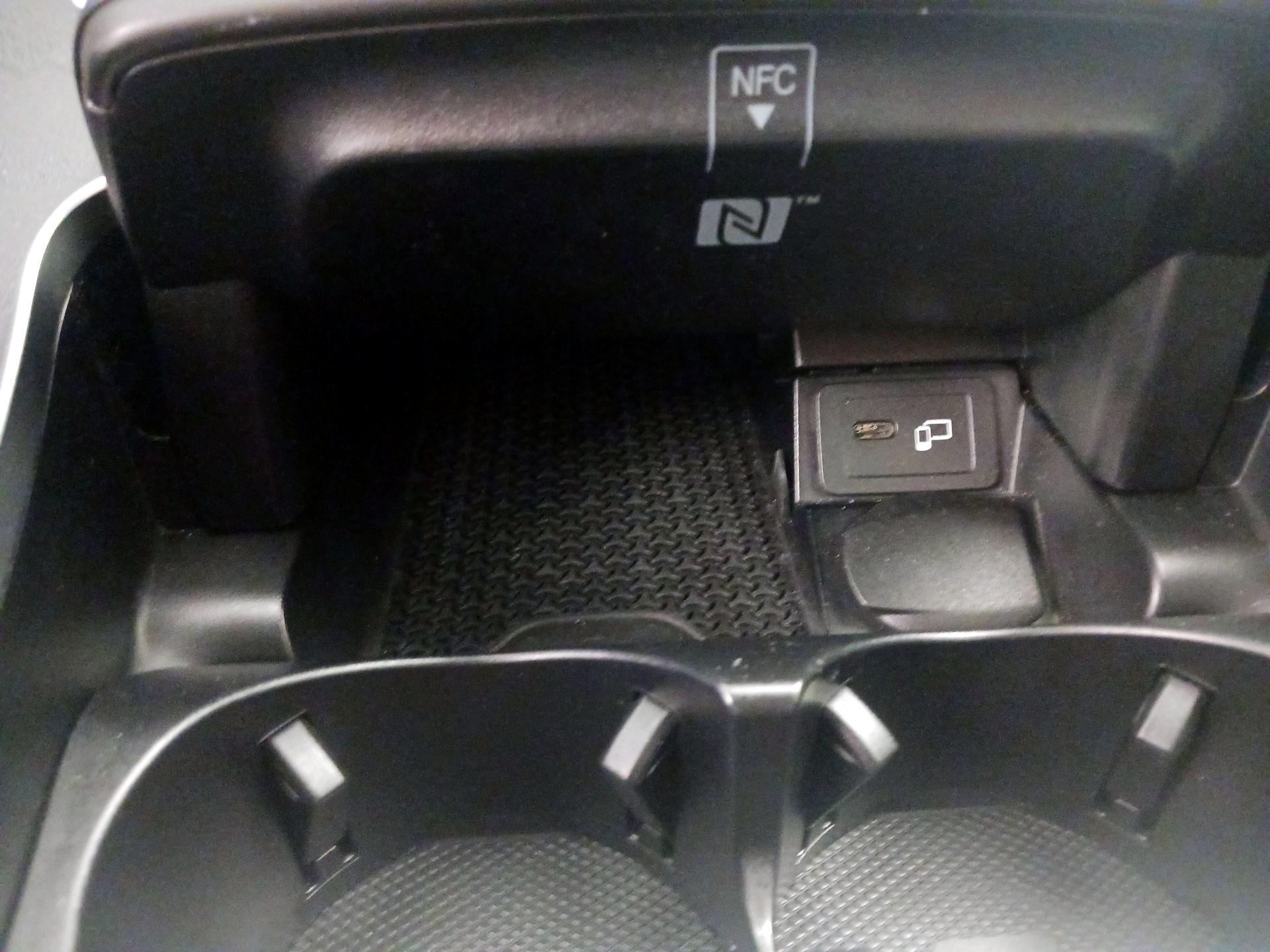 Thumbnail: 2022 Mercedes-Benz E-Class - 19