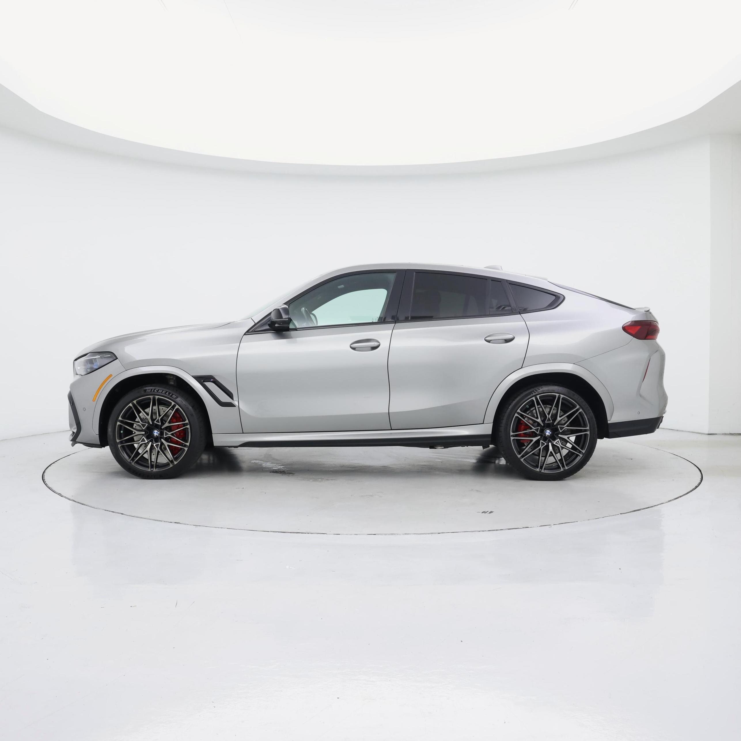 Thumbnail: 2022 BMW X6 - 3