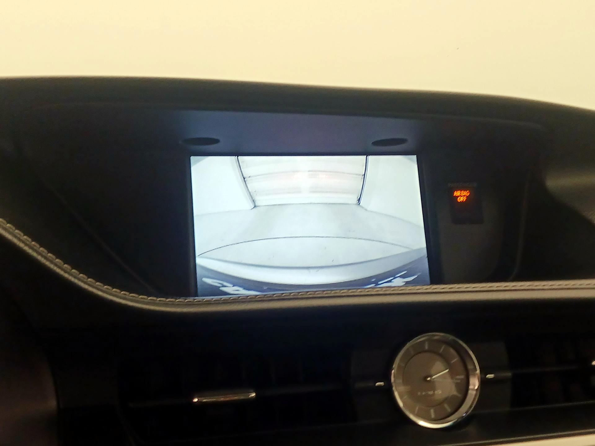 Thumbnail: 2016 Lexus ES - 14