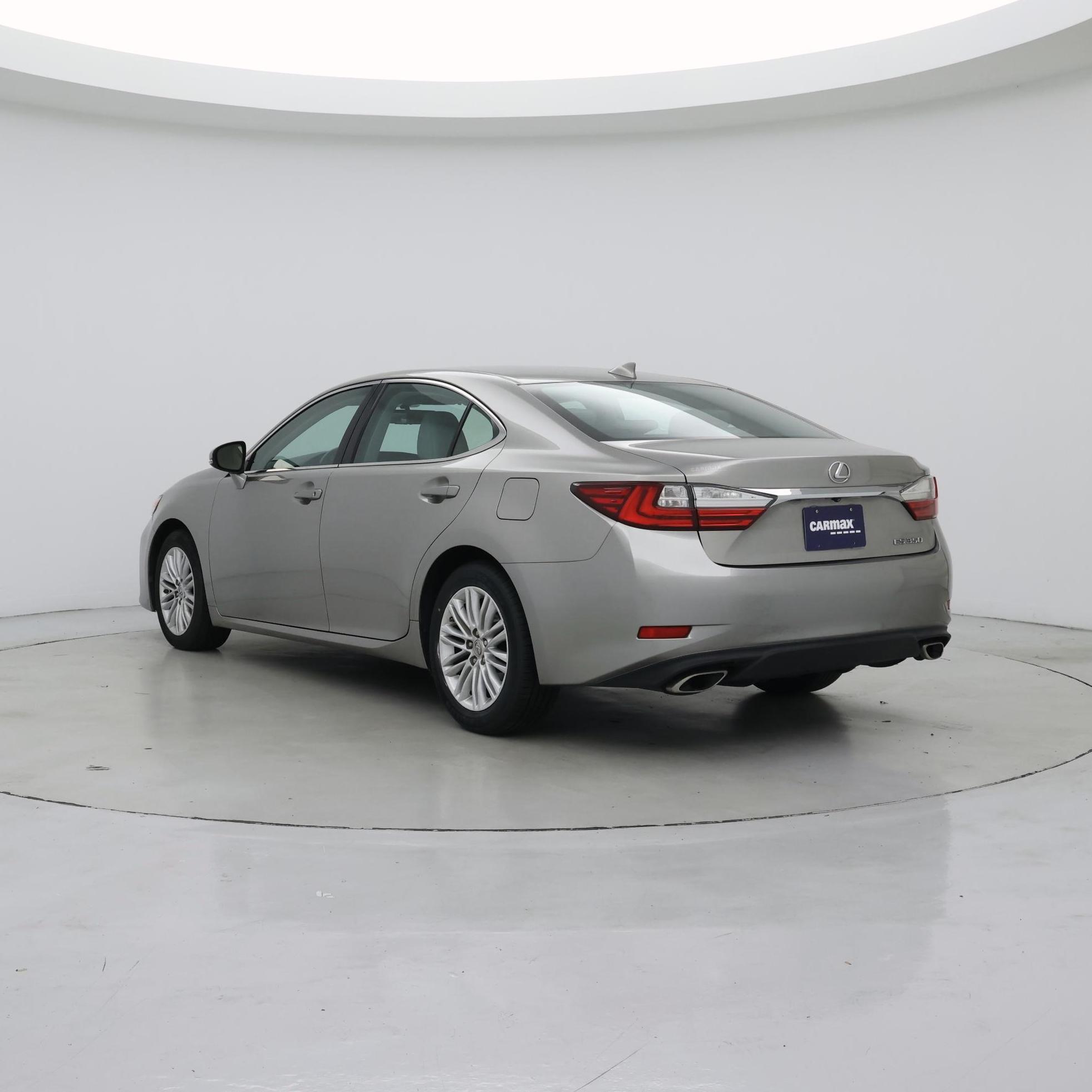 Thumbnail: 2016 Lexus ES - 2
