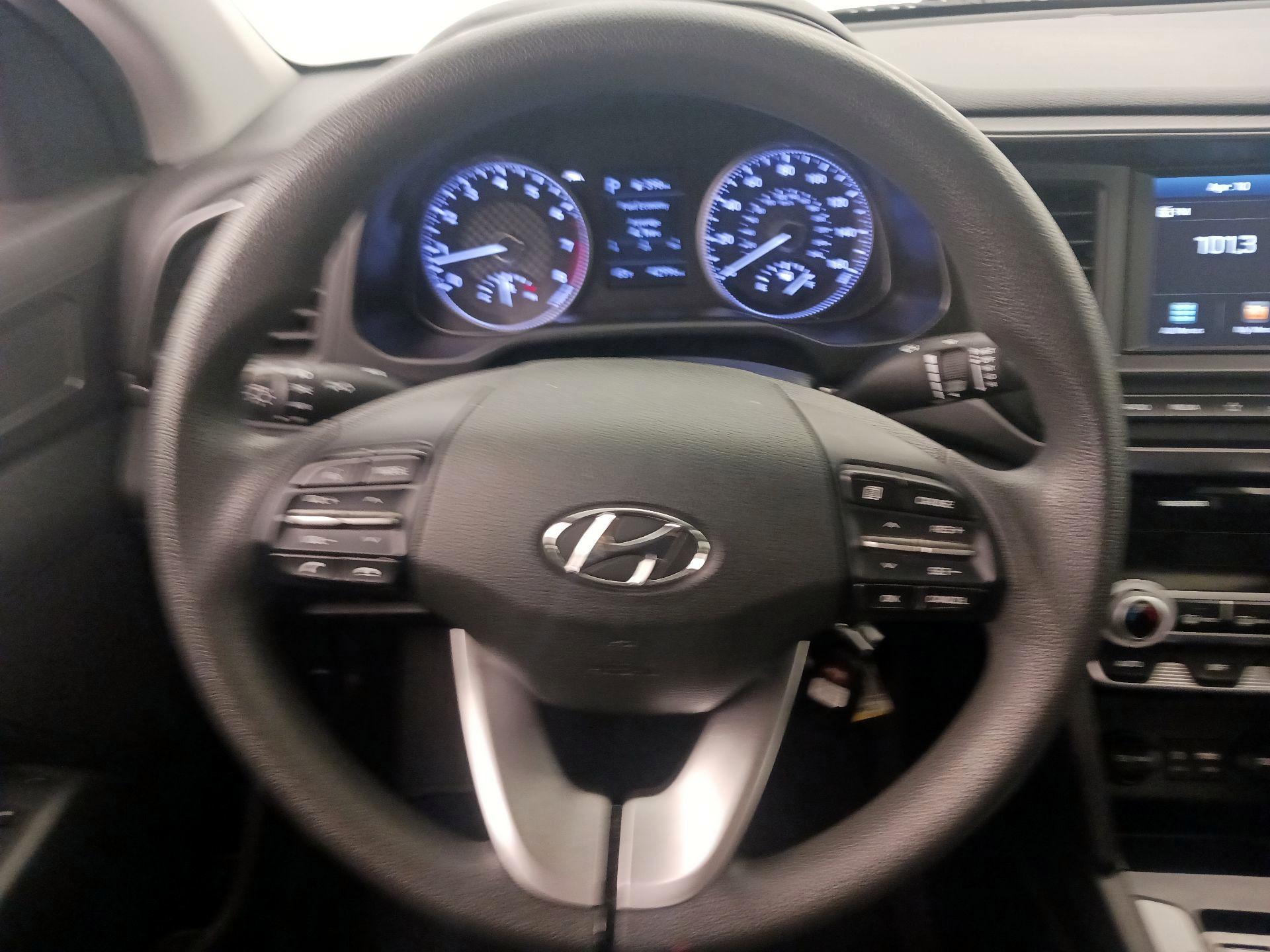 Thumbnail: 2020 Hyundai Elantra - 10