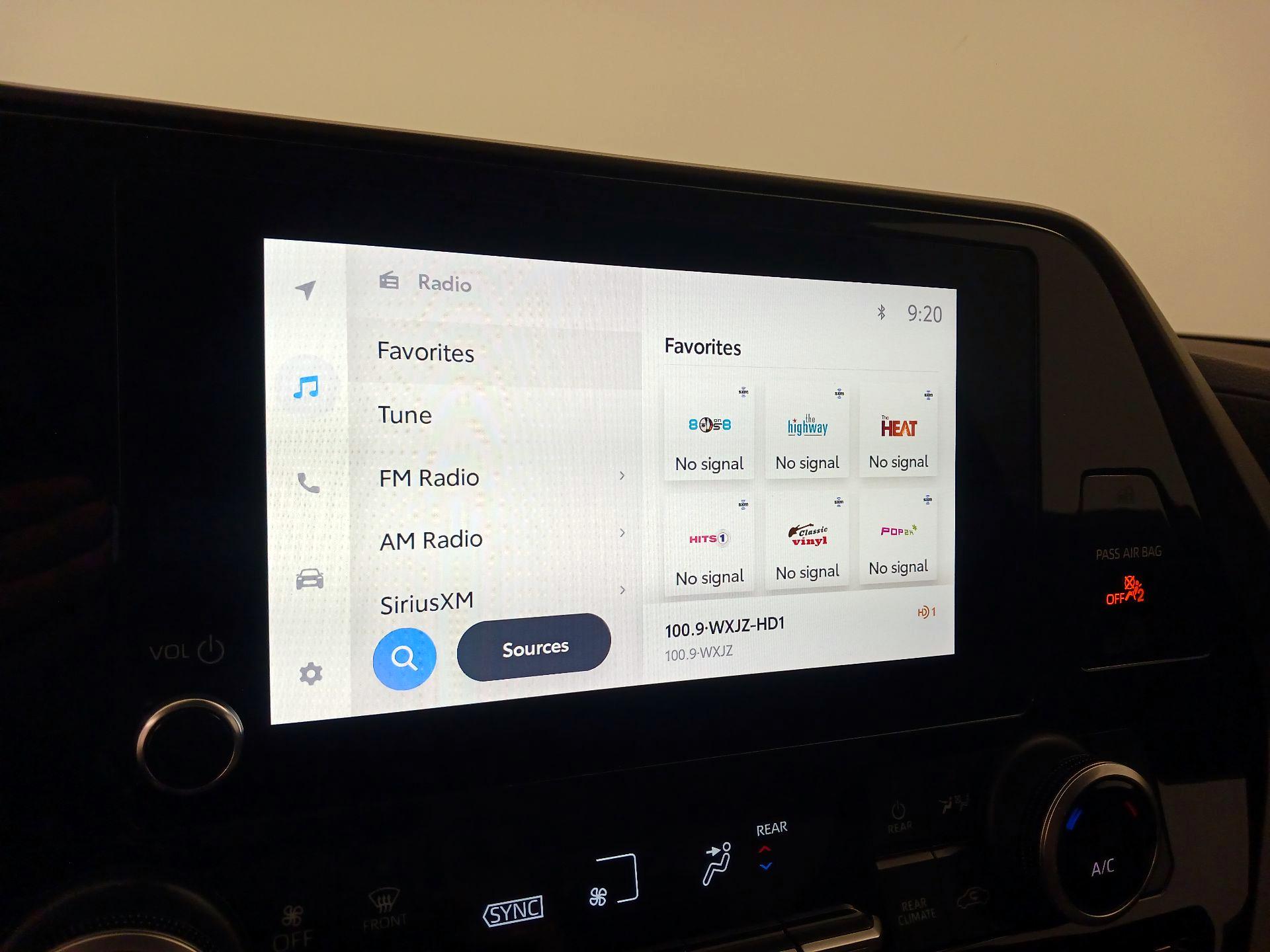 Thumbnail: 2023 Toyota Highlander - 15