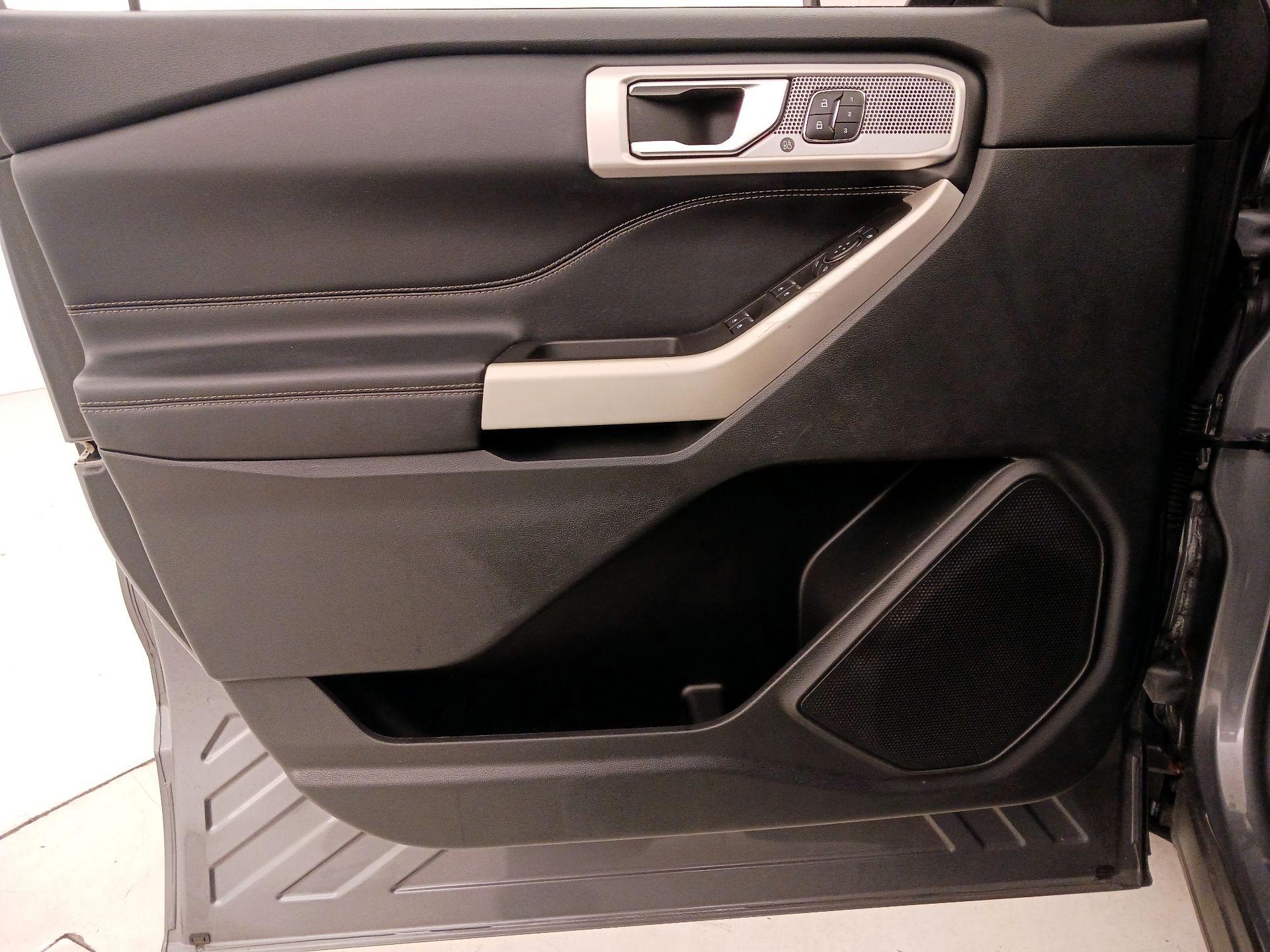 Thumbnail: 2021 Ford Explorer - 12