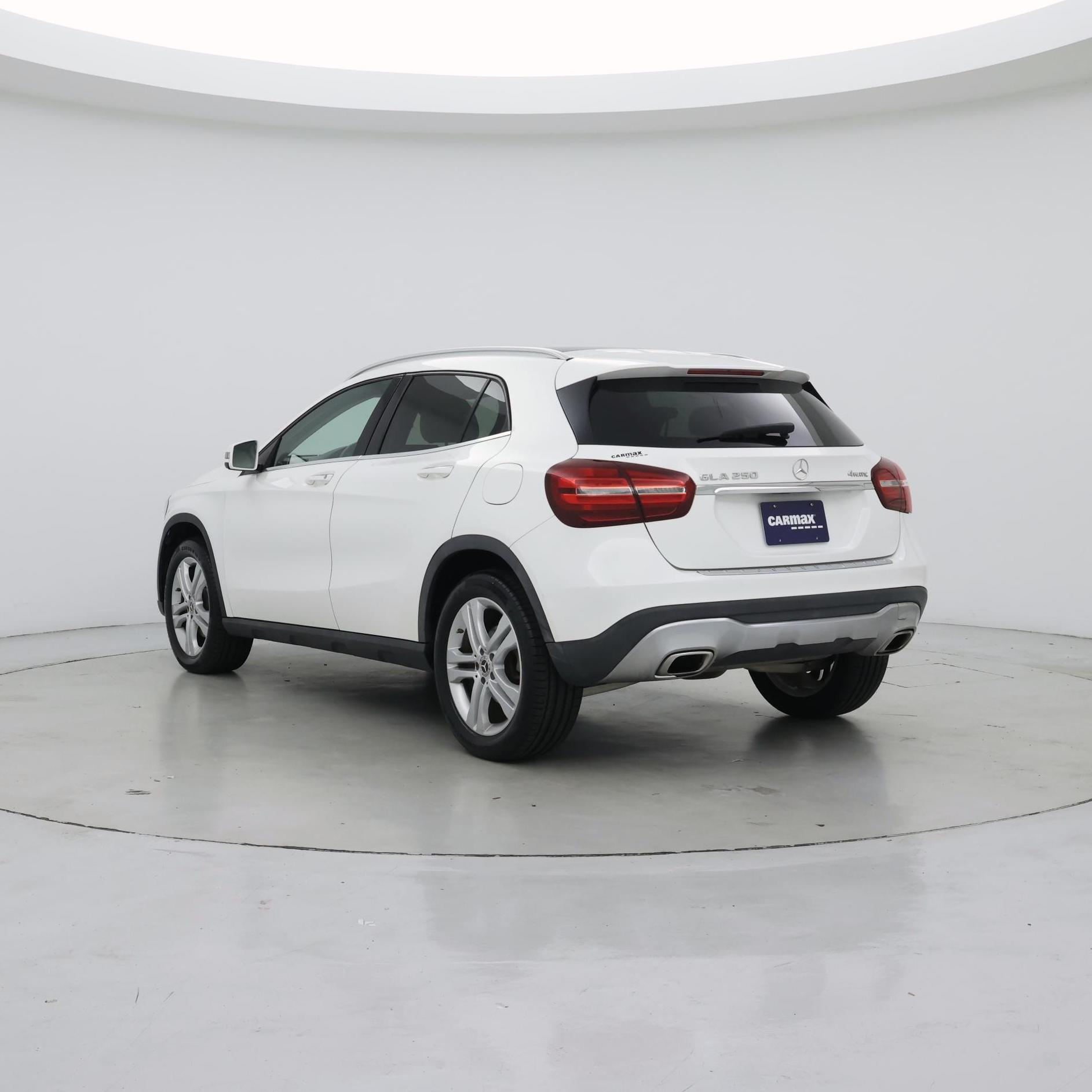 Thumbnail: 2020 Mercedes-Benz GLA - 2