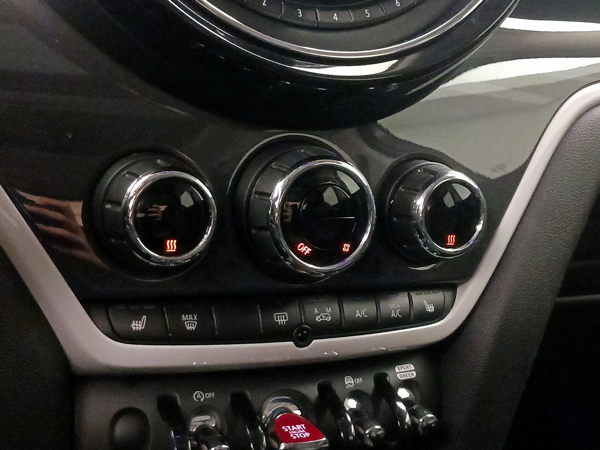 Thumbnail: 2020 MINI Cooper Countryman - 17