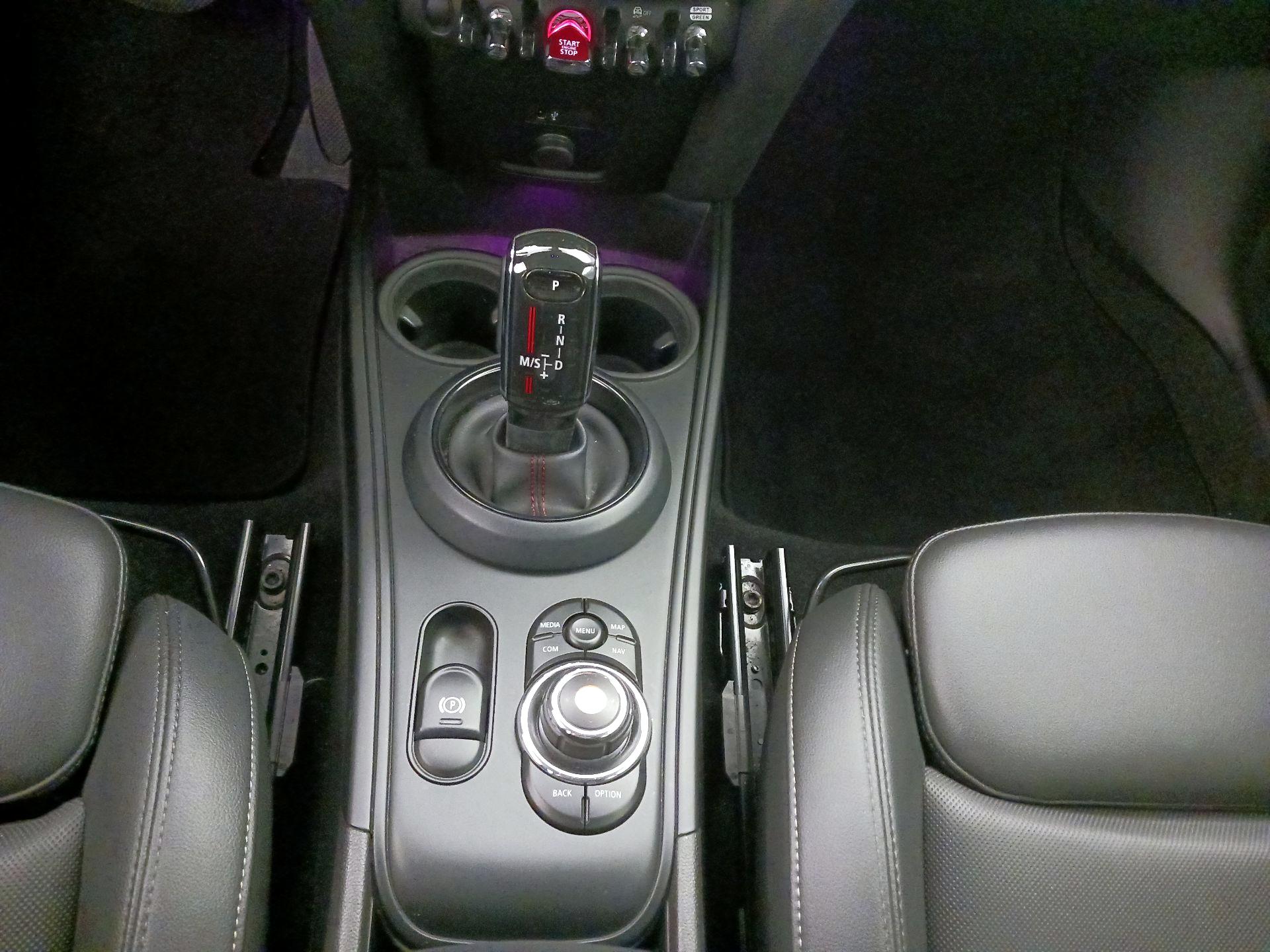 Thumbnail: 2020 MINI Cooper Countryman - 18