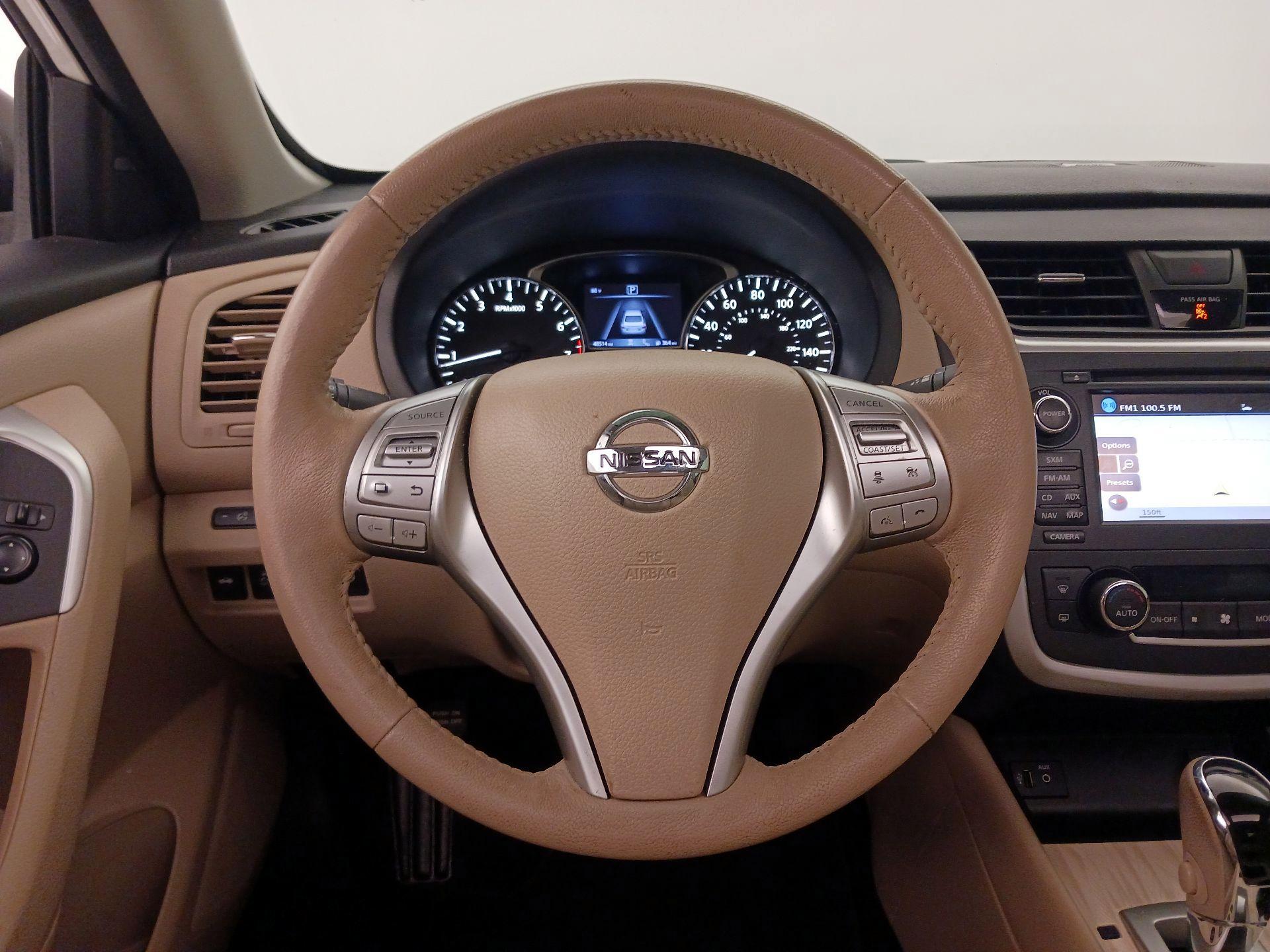 Thumbnail: 2016 Nissan Altima - 10