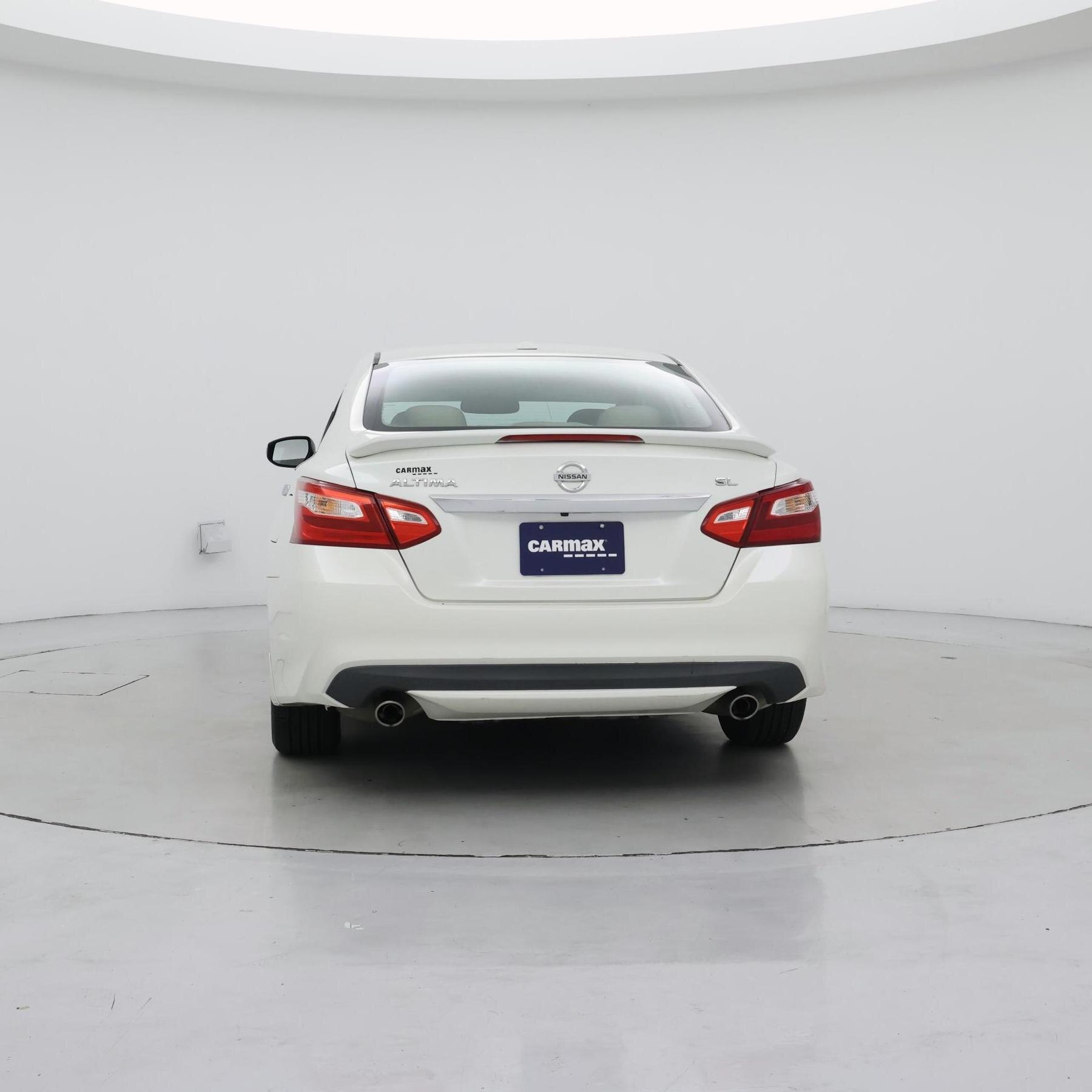 Thumbnail: 2016 Nissan Altima - 6