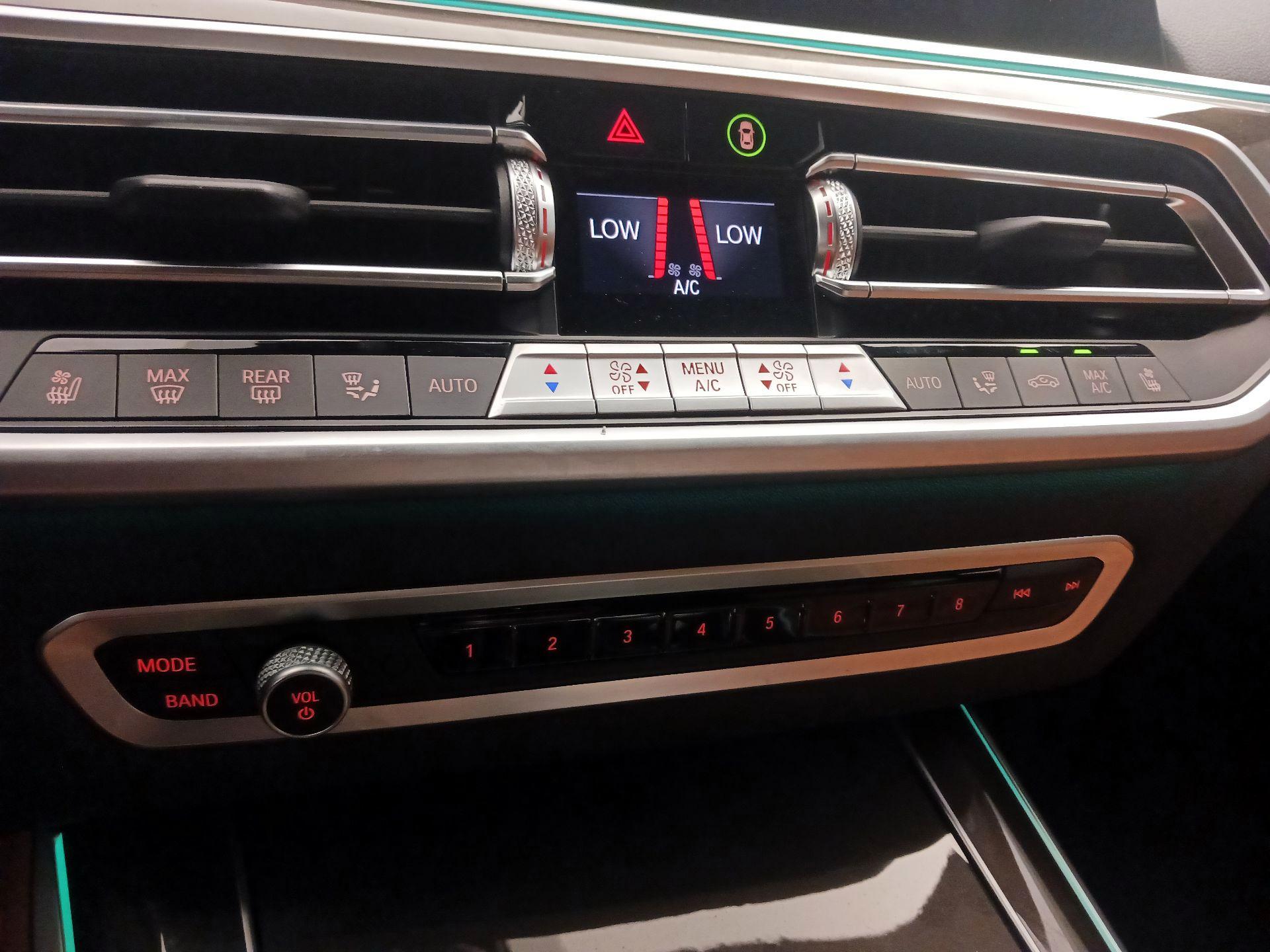 Thumbnail: 2022 BMW X5 - 17