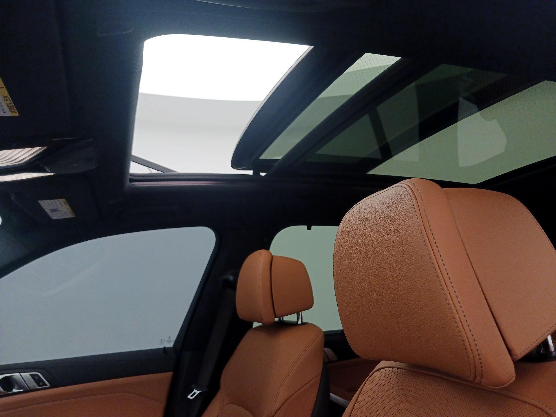 Thumbnail: 2022 BMW X5 - 20