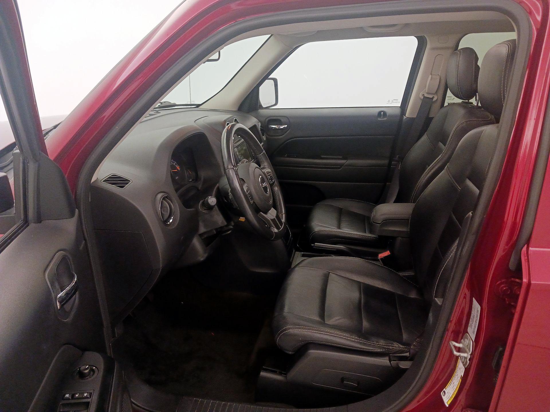 Thumbnail: 2016 Jeep Patriot - 11