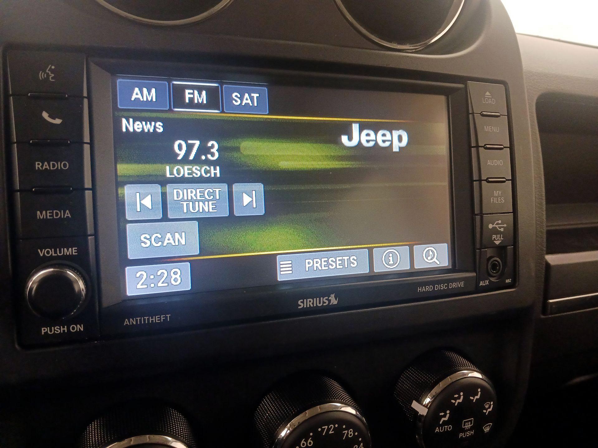 Thumbnail: 2016 Jeep Patriot - 14