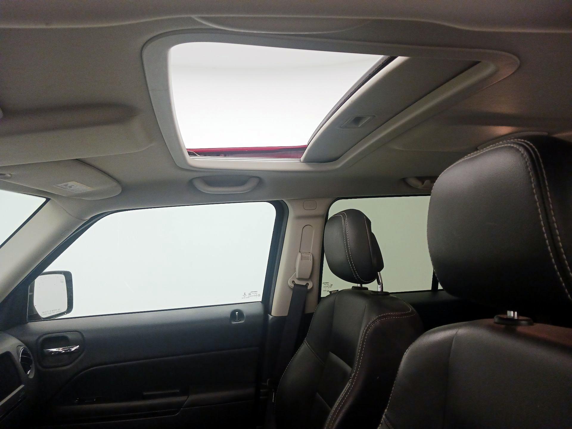 Thumbnail: 2016 Jeep Patriot - 18