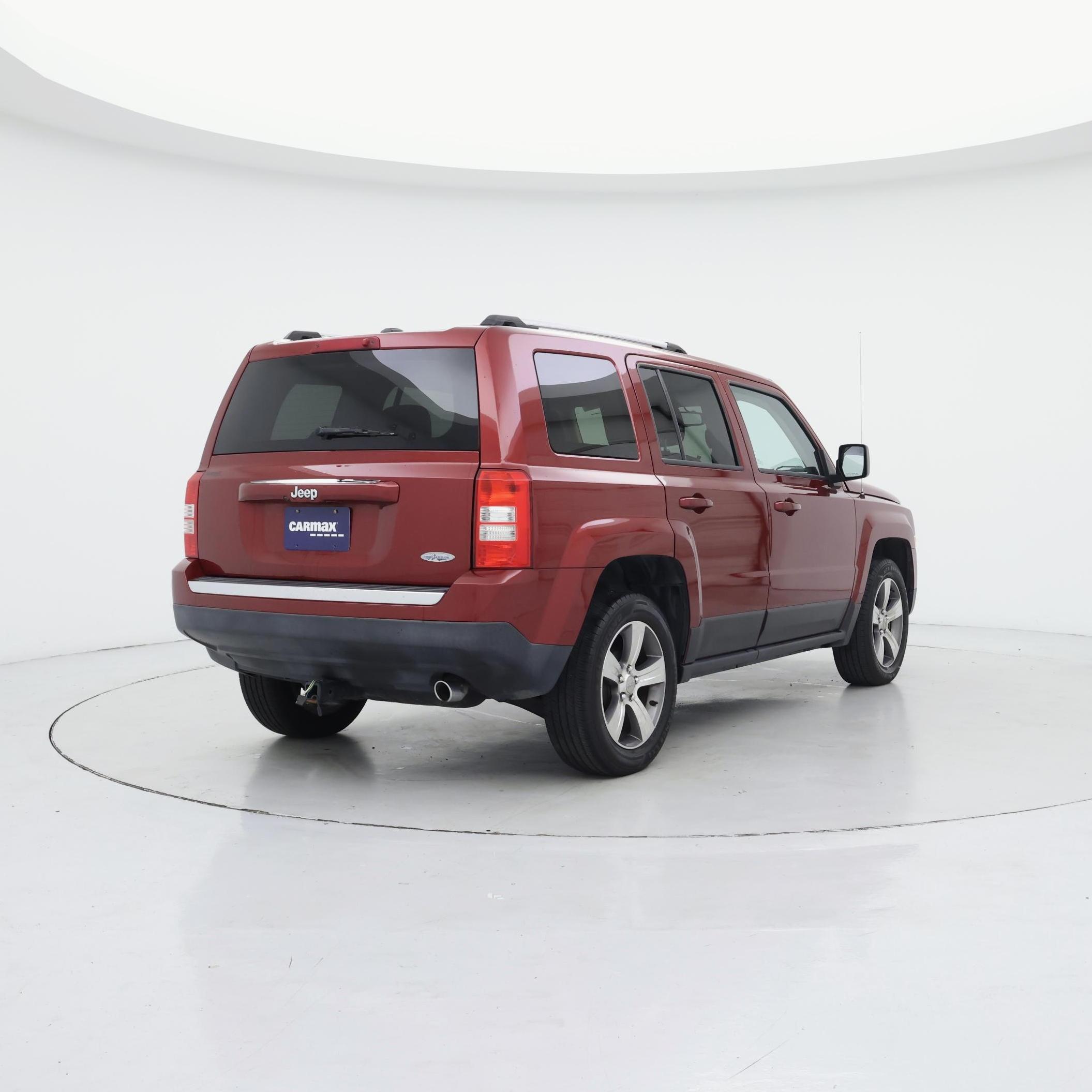 Thumbnail: 2016 Jeep Patriot - 8