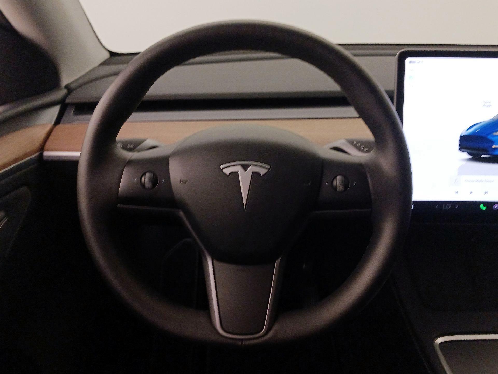 Thumbnail: 2024 Tesla Model Y - 10