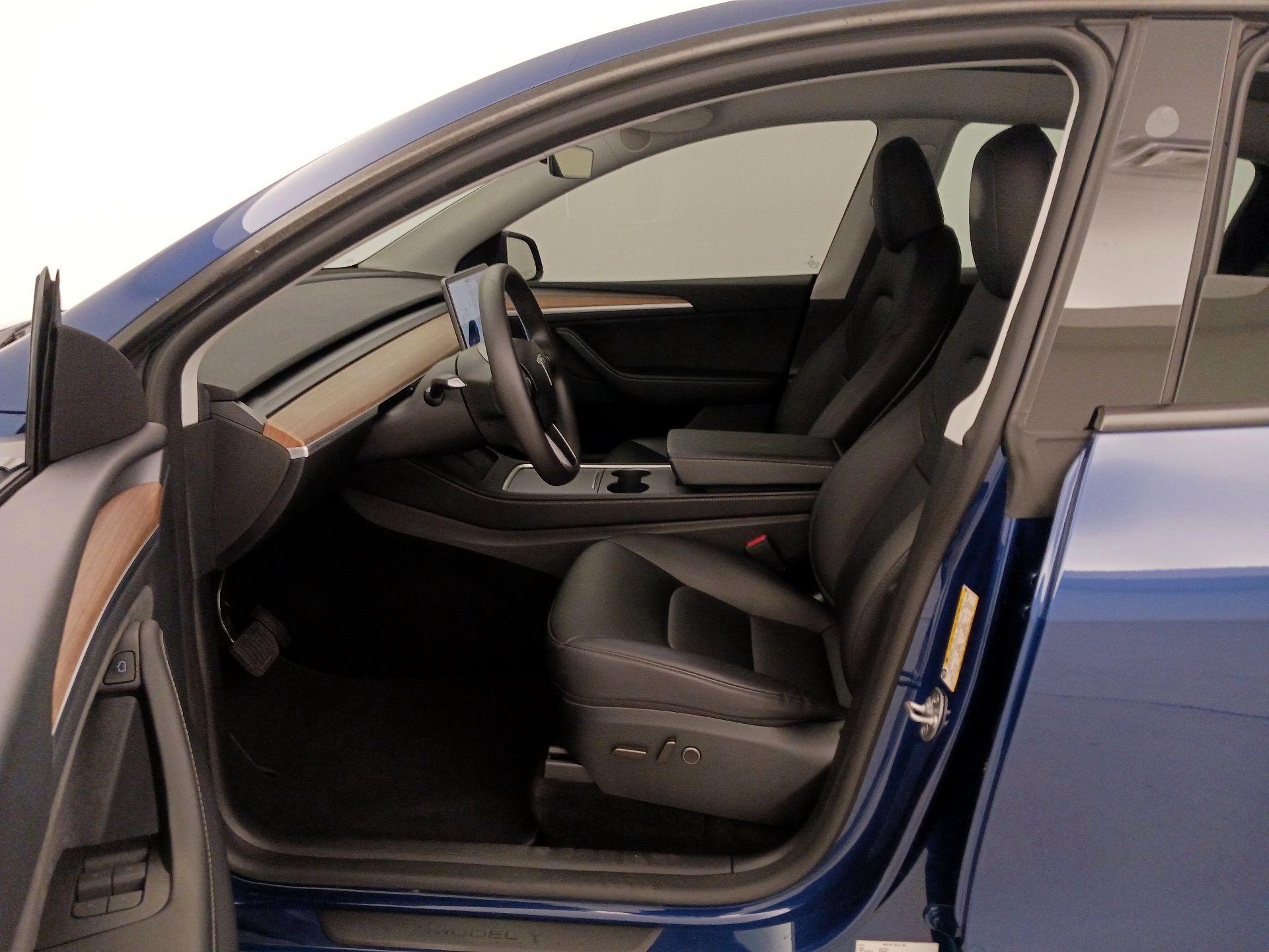 Thumbnail: 2024 Tesla Model Y - 11