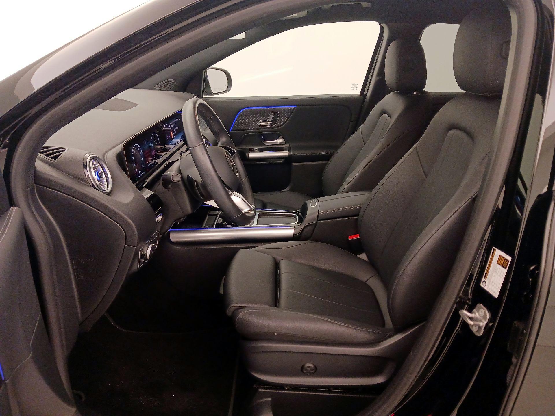 Thumbnail: 2025 Mercedes-Benz GLA - 11