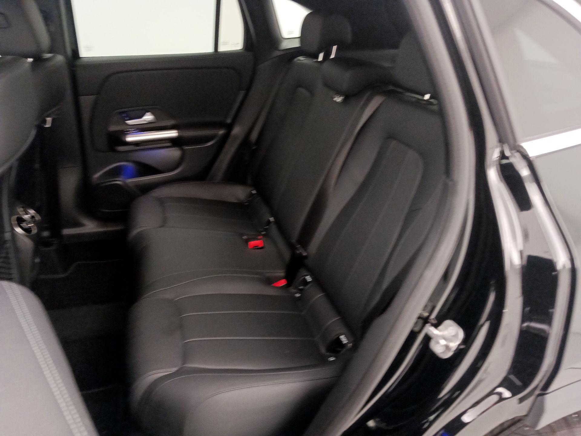 Thumbnail: 2025 Mercedes-Benz GLA - 19