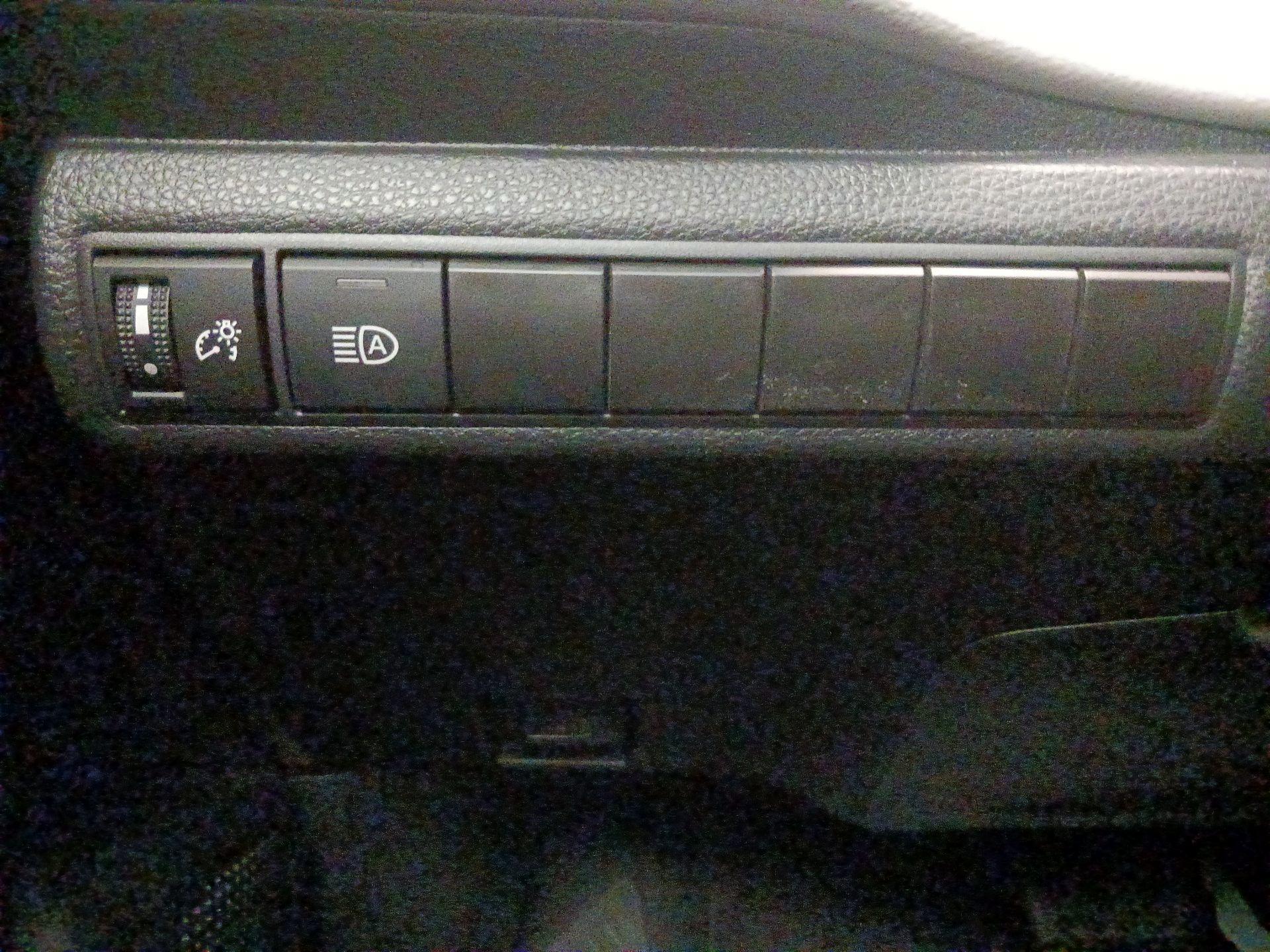 Thumbnail: 2024 Toyota Corolla - 13