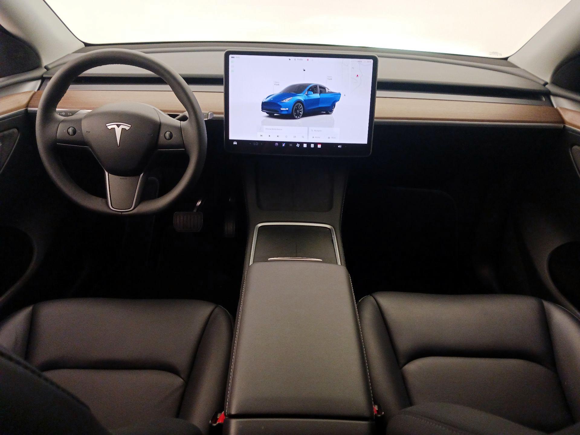 Thumbnail: 2024 Tesla Model Y - 9