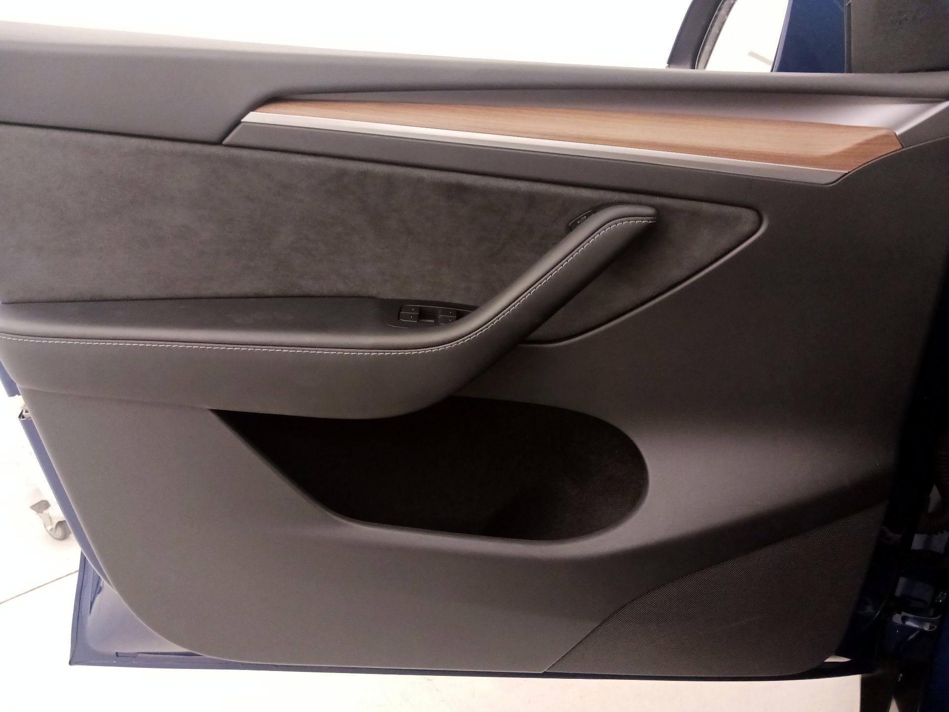 Thumbnail: 2024 Tesla Model Y - 12