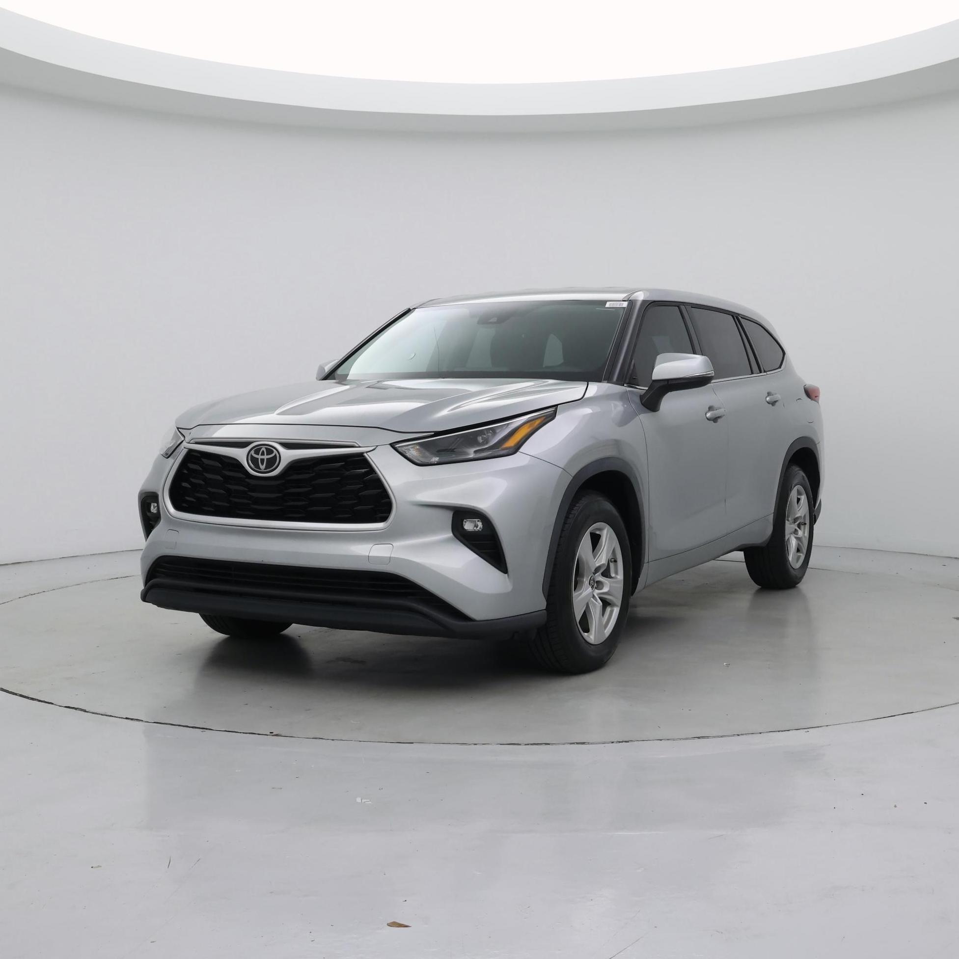 Thumbnail: 2022 Toyota Highlander - 4