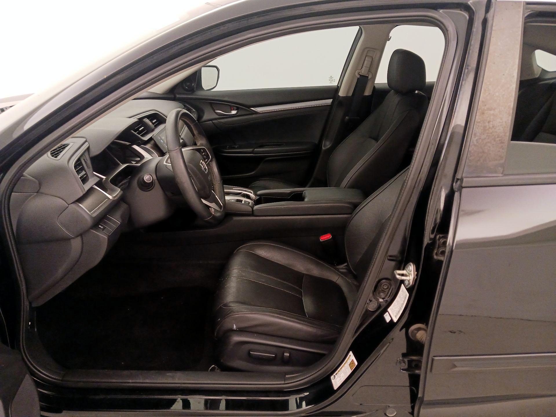 Thumbnail: 2016 Honda Civic - 11