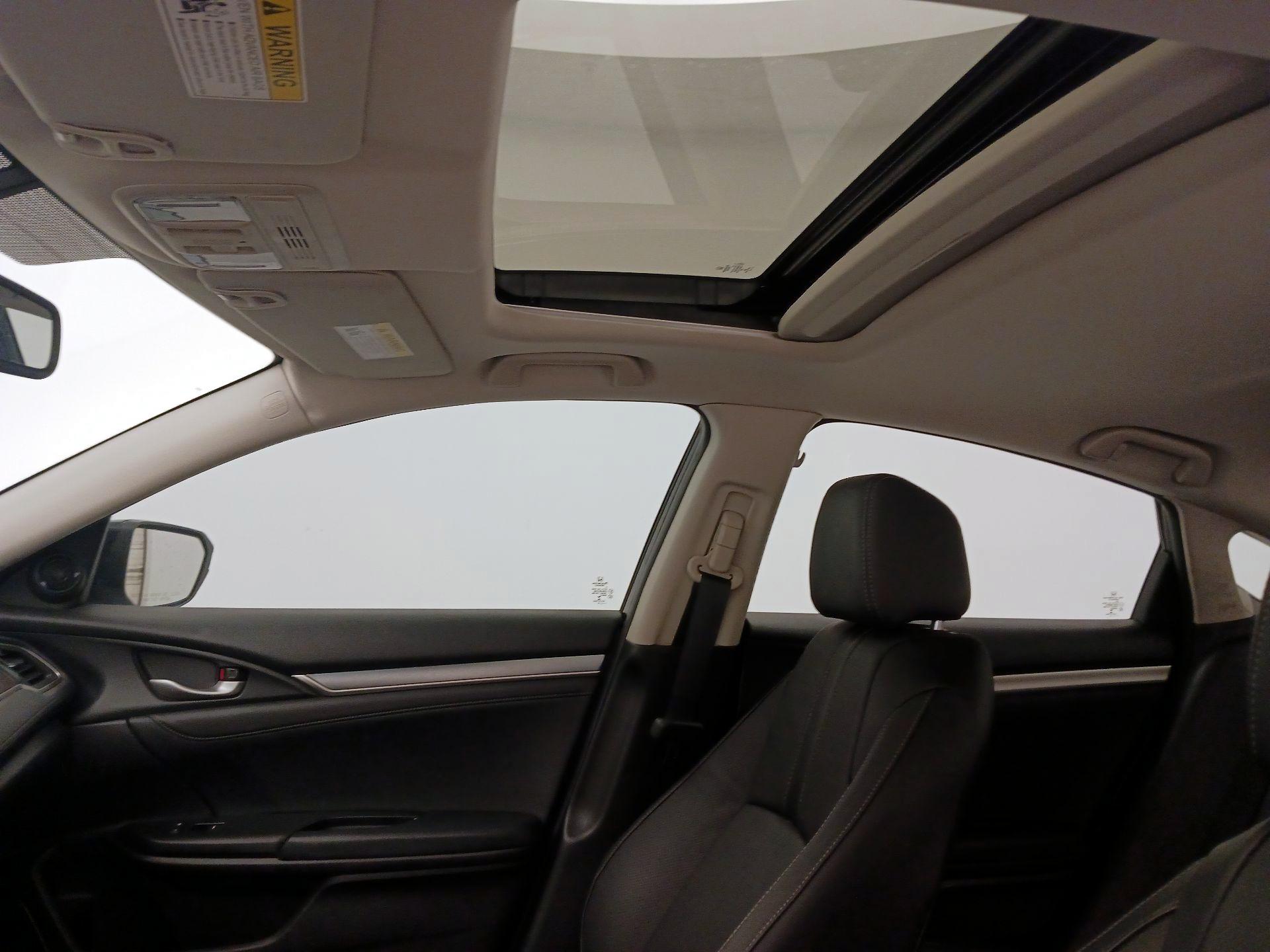 Thumbnail: 2016 Honda Civic - 19