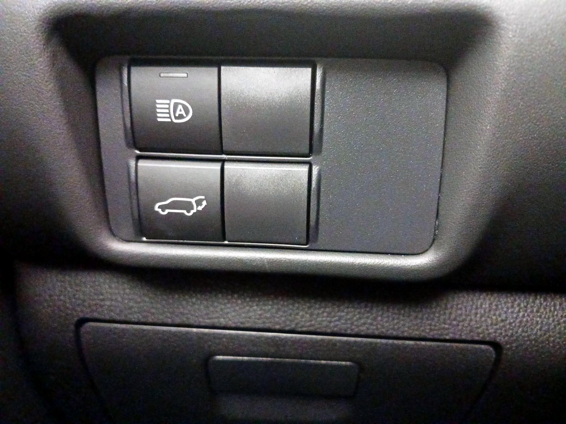 Thumbnail: 2021 Toyota Highlander - 13