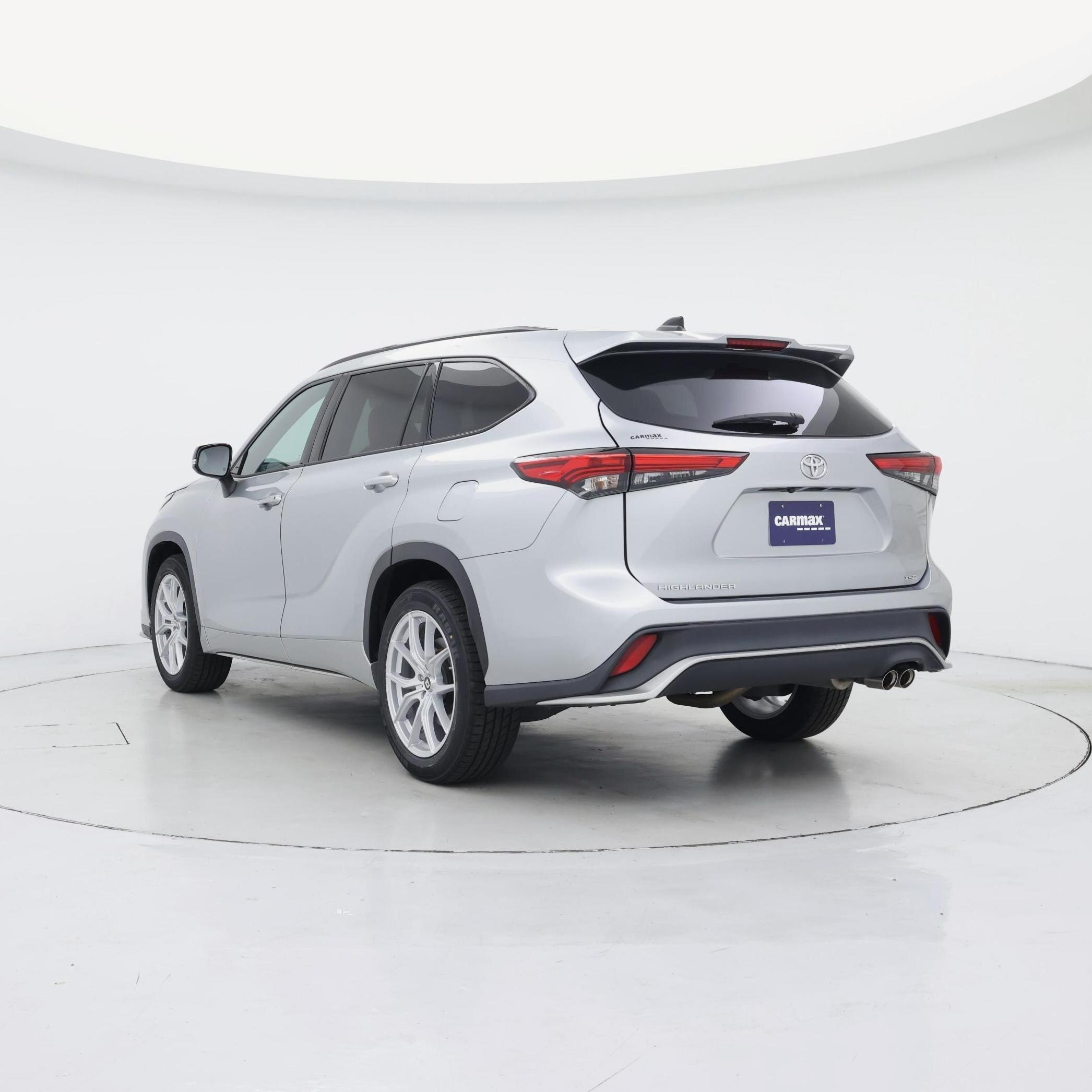 Thumbnail: 2021 Toyota Highlander - 2