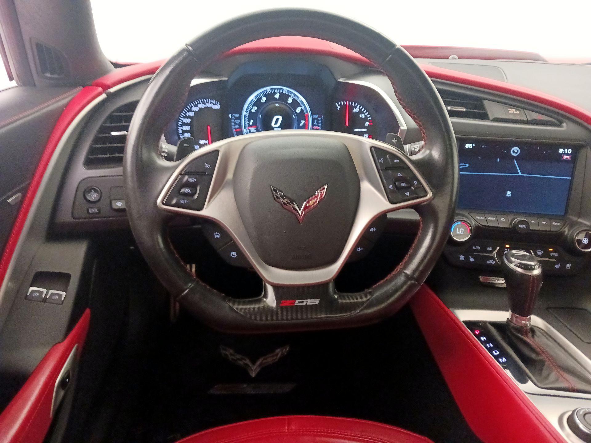 Thumbnail: 2015 Chevrolet Corvette - 10