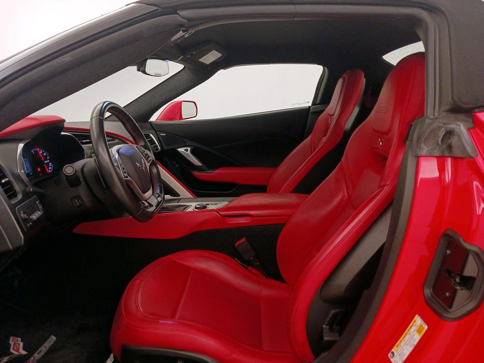 Thumbnail: 2015 Chevrolet Corvette - 11