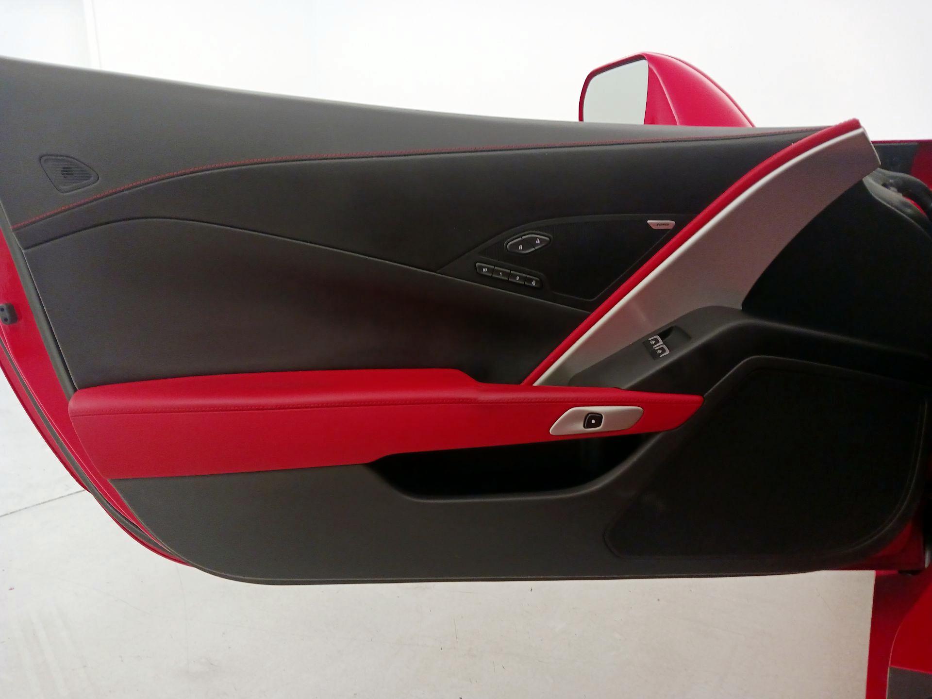 Thumbnail: 2015 Chevrolet Corvette - 12