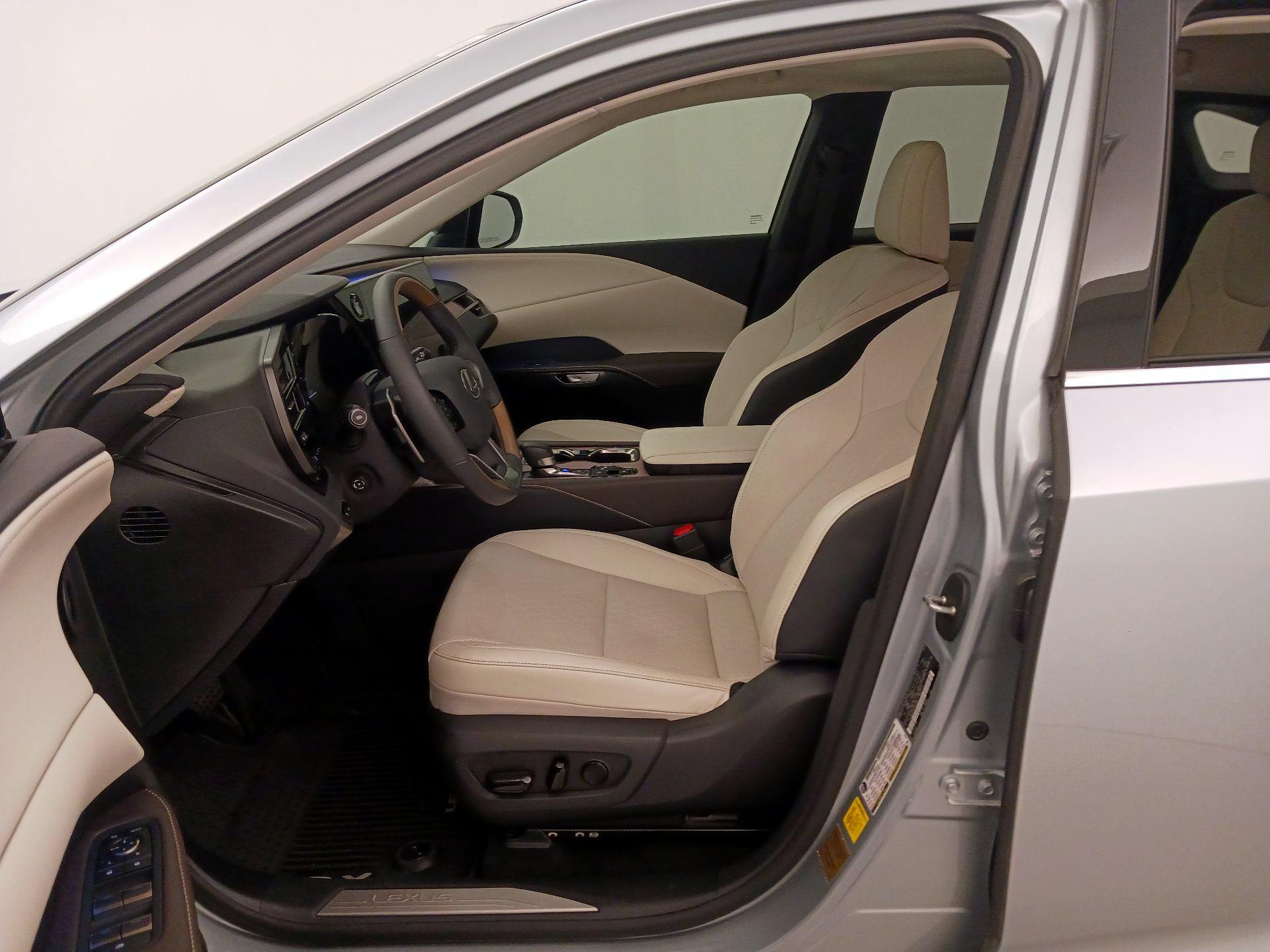 Thumbnail: 2025 Lexus RX - 11