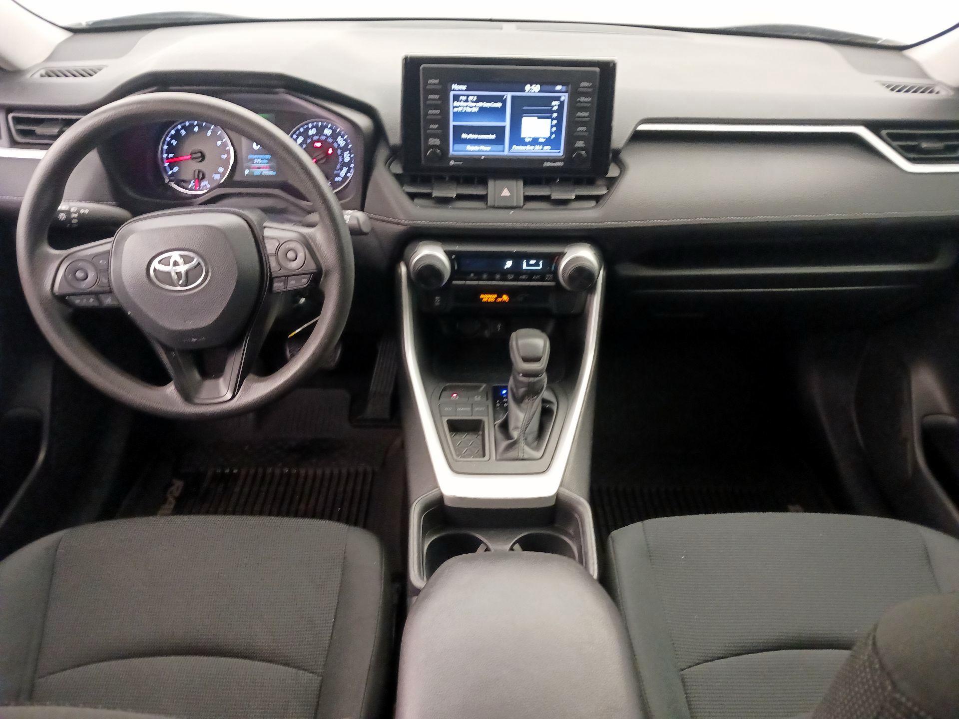 Thumbnail: 2020 Toyota RAV4 - 9