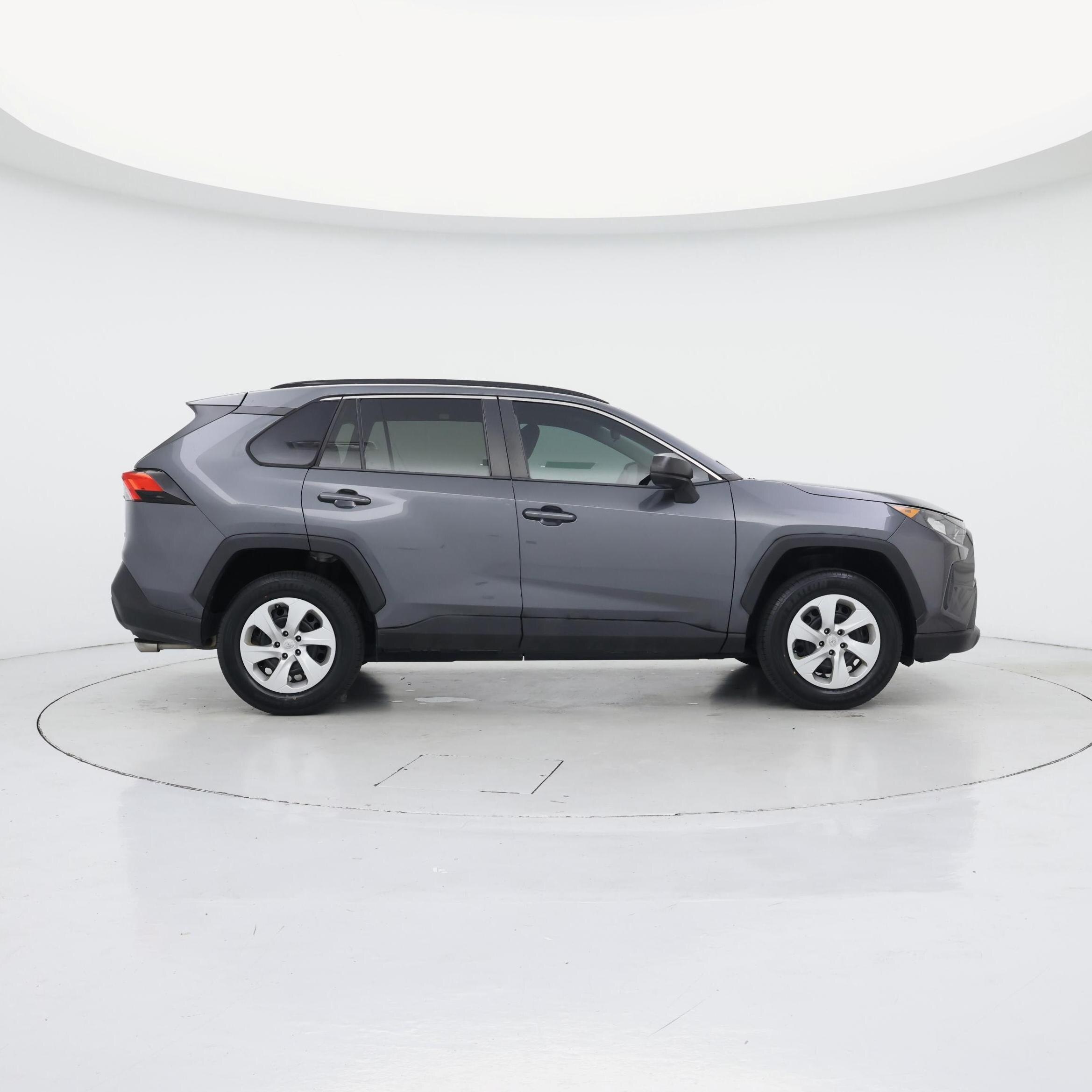 Thumbnail: 2020 Toyota RAV4 - 7
