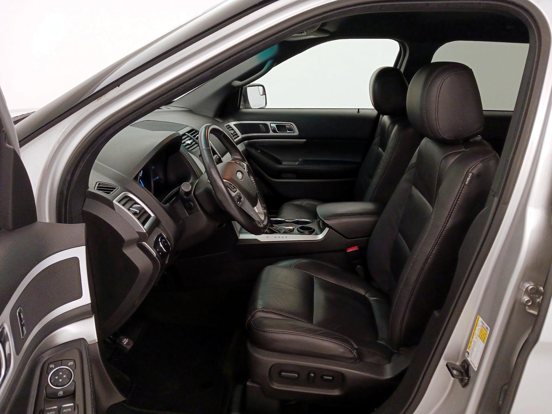 Thumbnail: 2014 Ford Explorer - 11