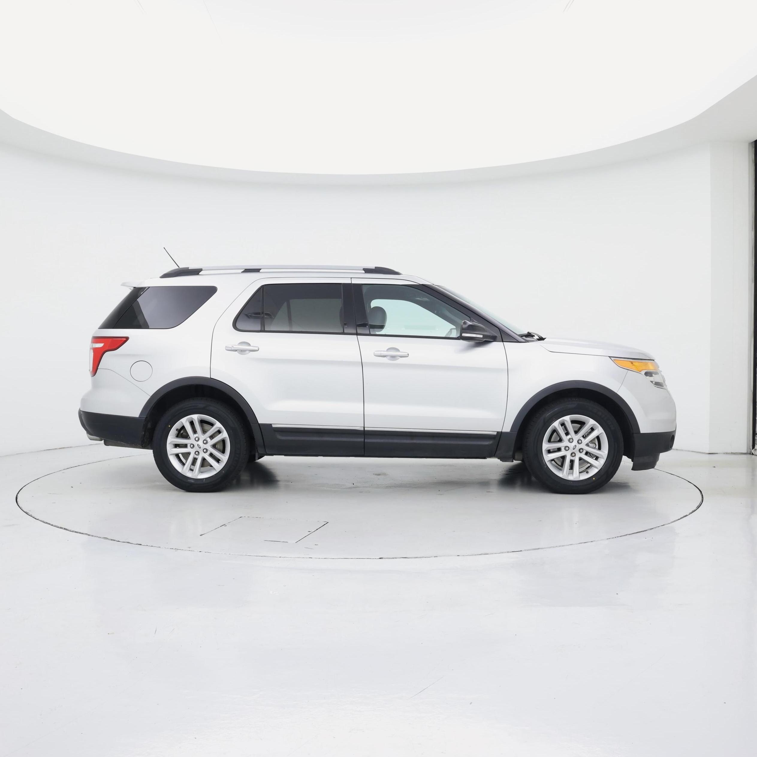 Thumbnail: 2014 Ford Explorer - 7