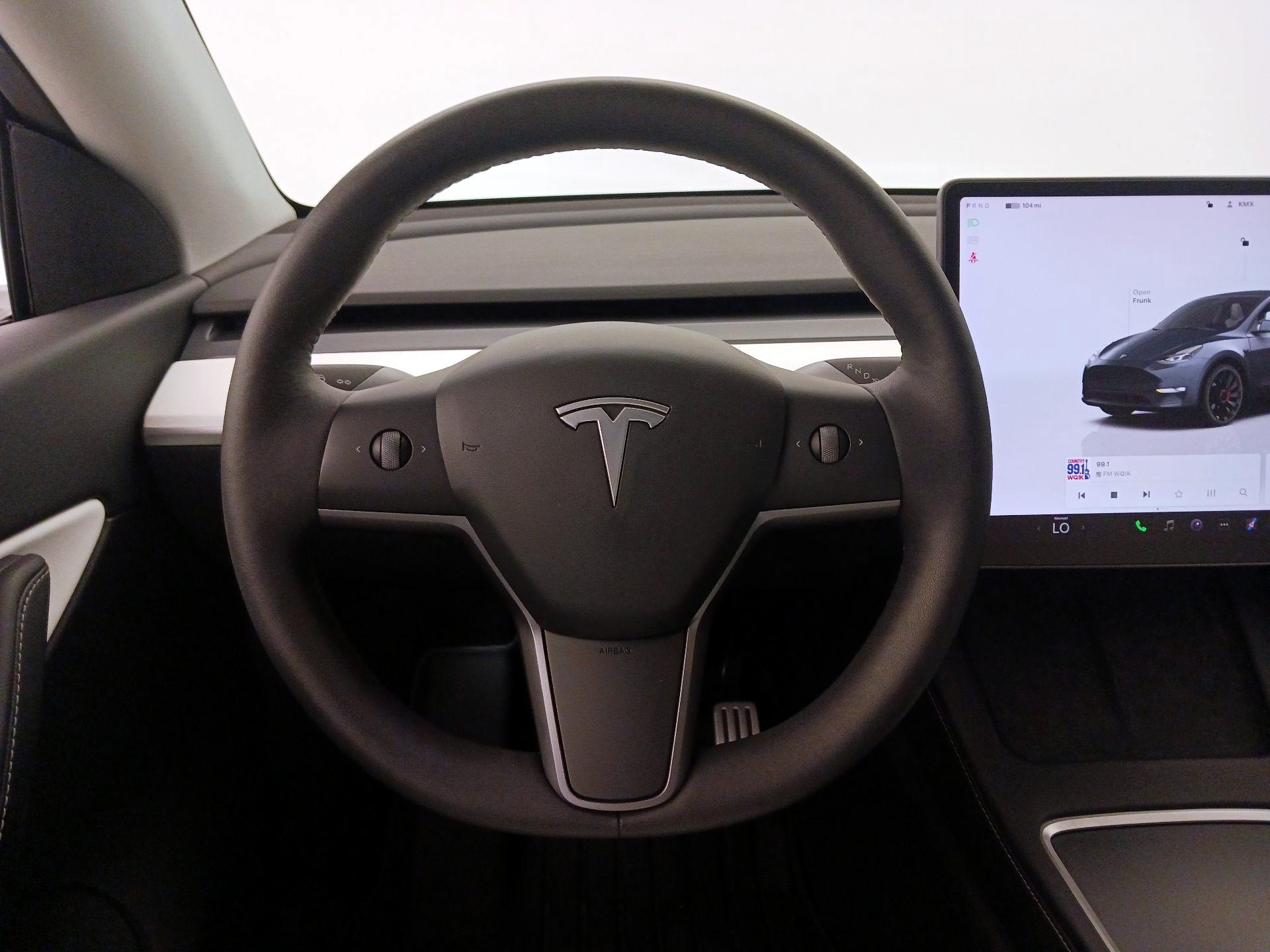 Thumbnail: 2022 Tesla Model Y - 10