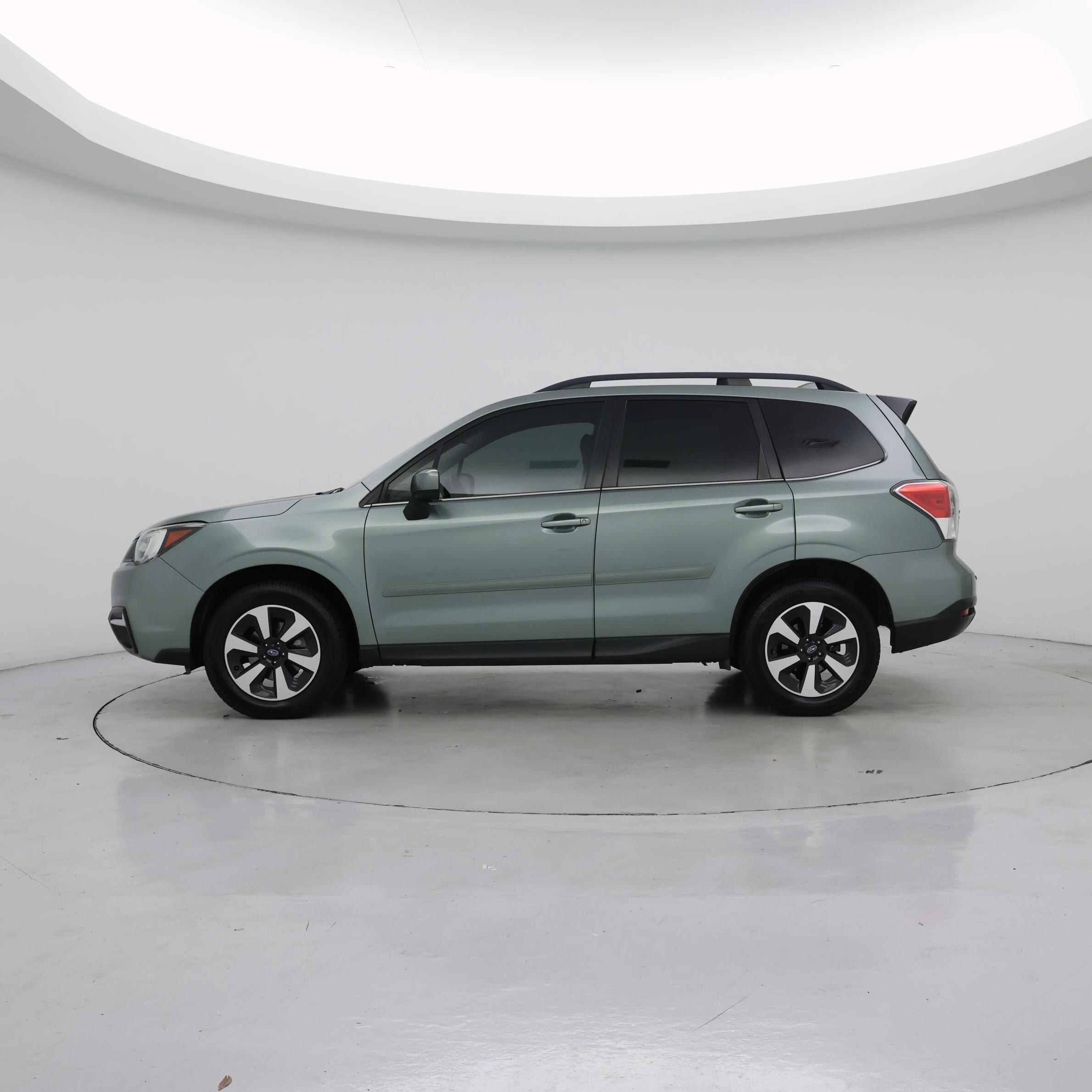 Thumbnail: 2018 Subaru Forester - 3
