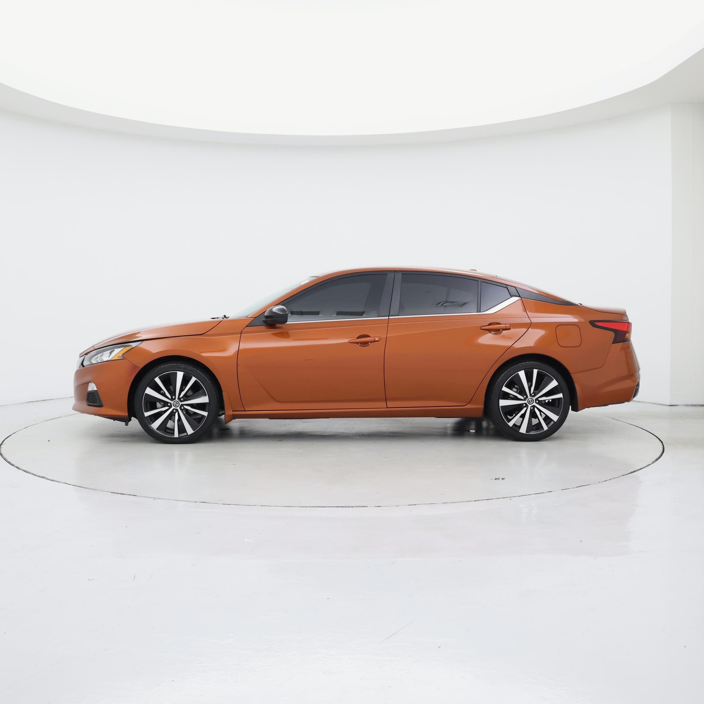 Thumbnail: 2022 Nissan Altima - 3