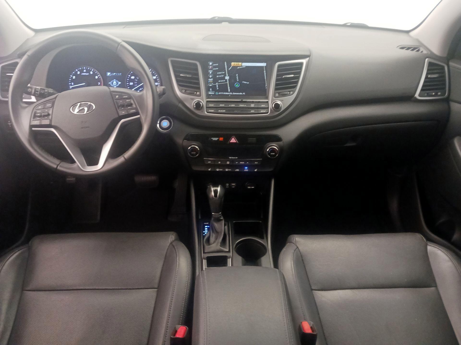 Thumbnail: 2017 Hyundai Tucson - 9