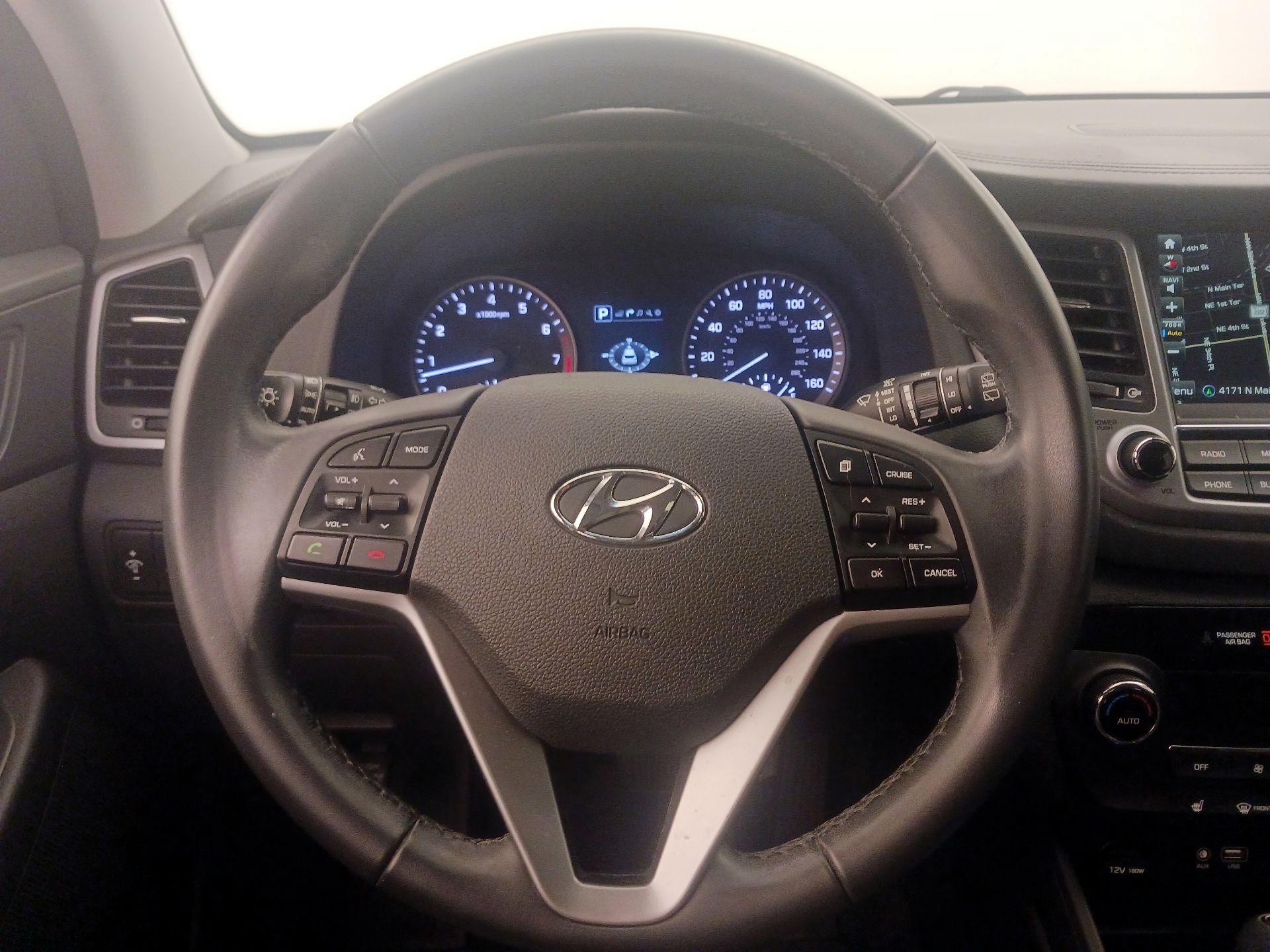 Thumbnail: 2017 Hyundai Tucson - 10