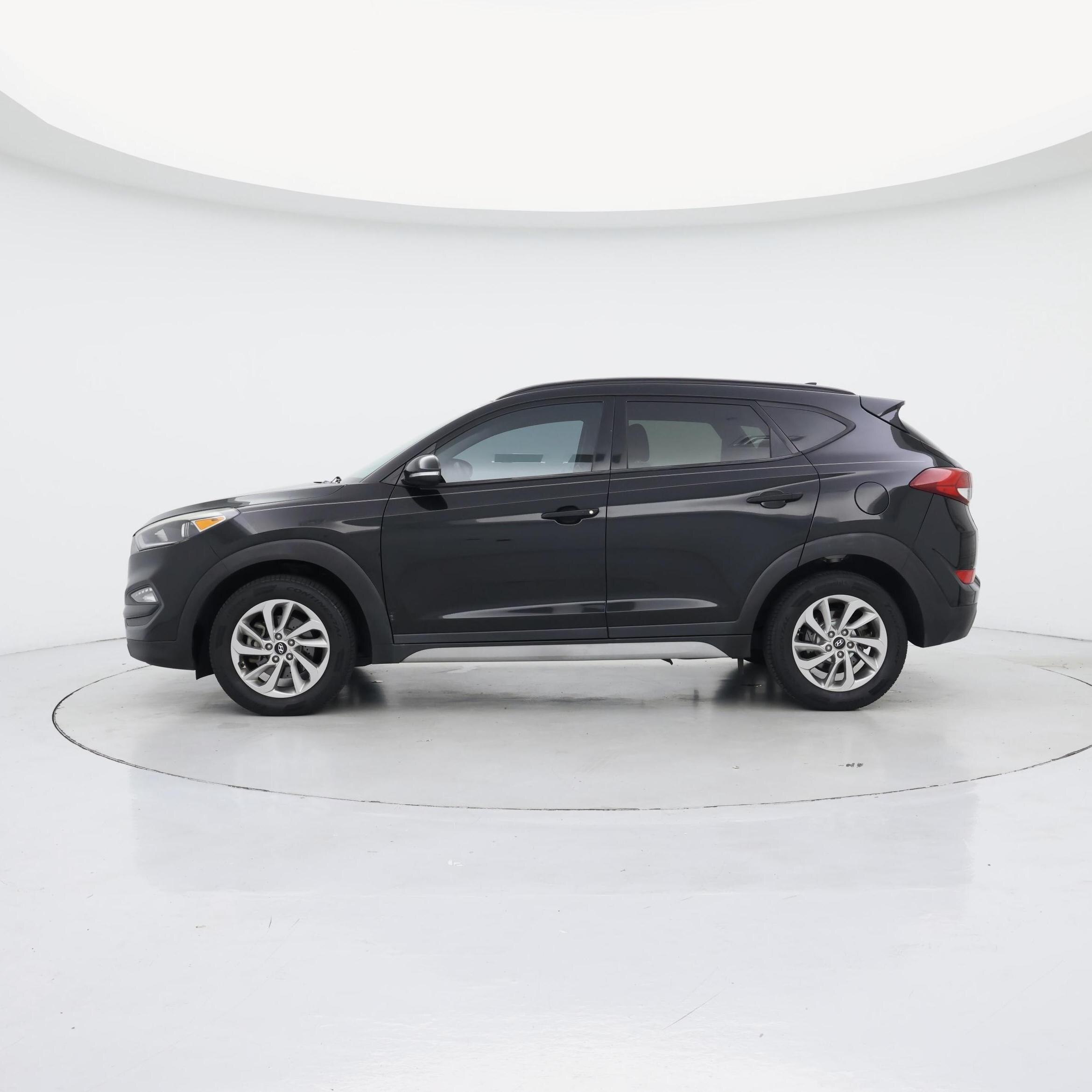 Thumbnail: 2017 Hyundai Tucson - 3