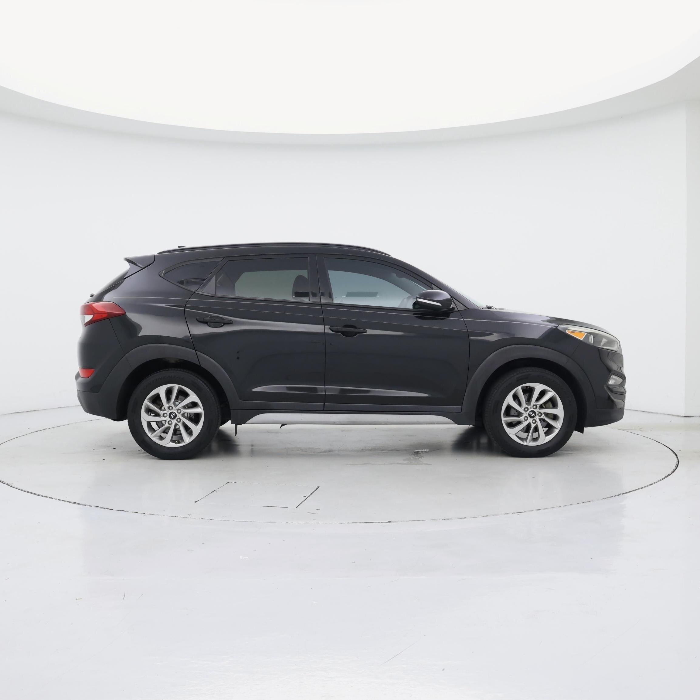 Thumbnail: 2017 Hyundai Tucson - 7